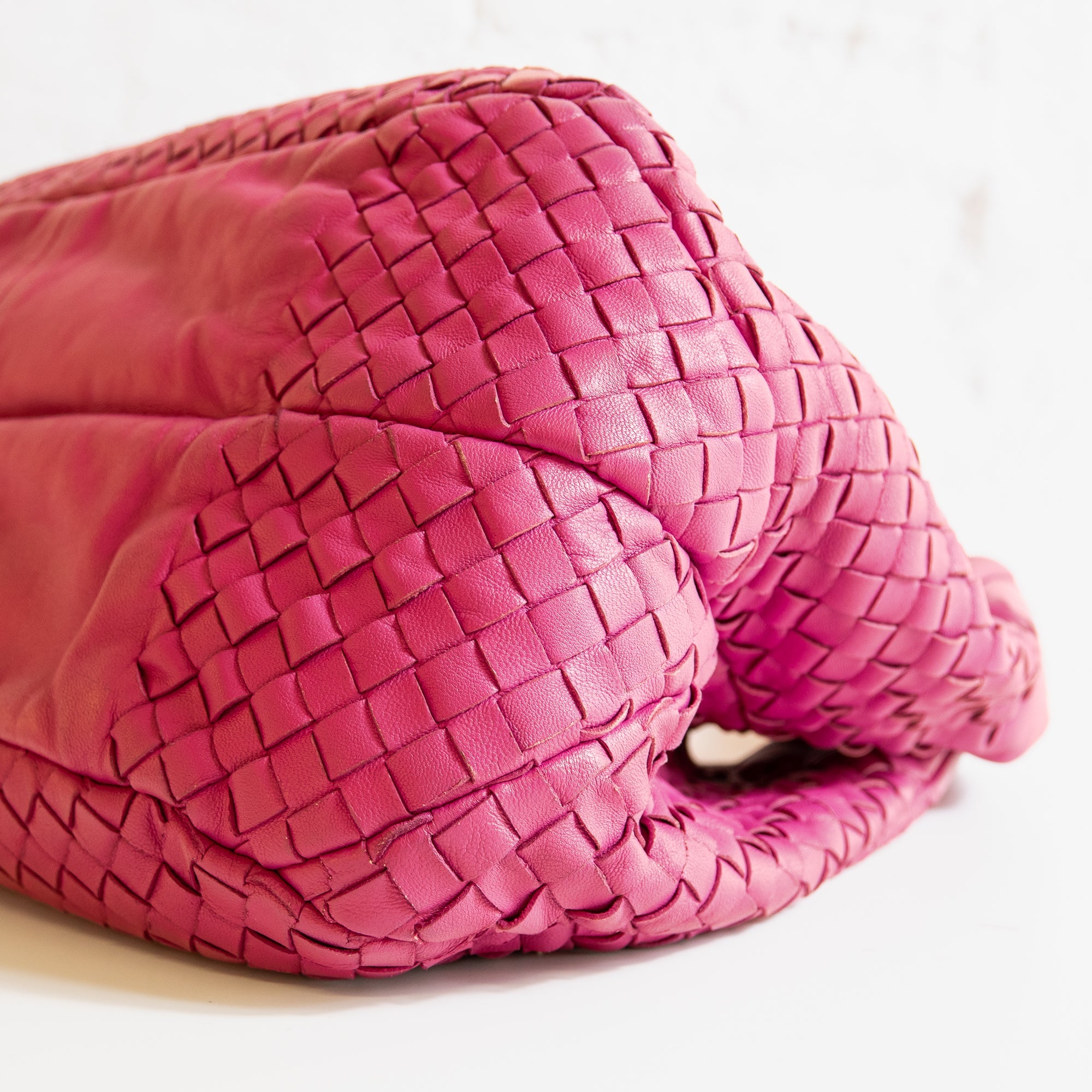 Bottega Veneta Intrecciato hobo rose Lola Collective