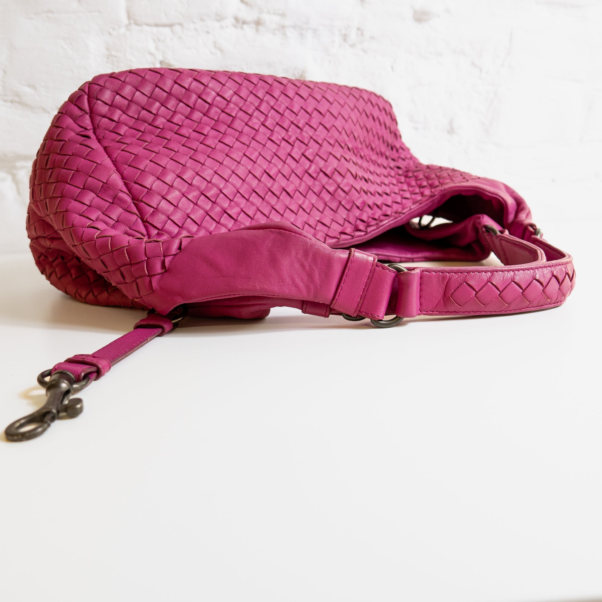 Bottega Veneta Intrecciato hobo rose Lola Collective