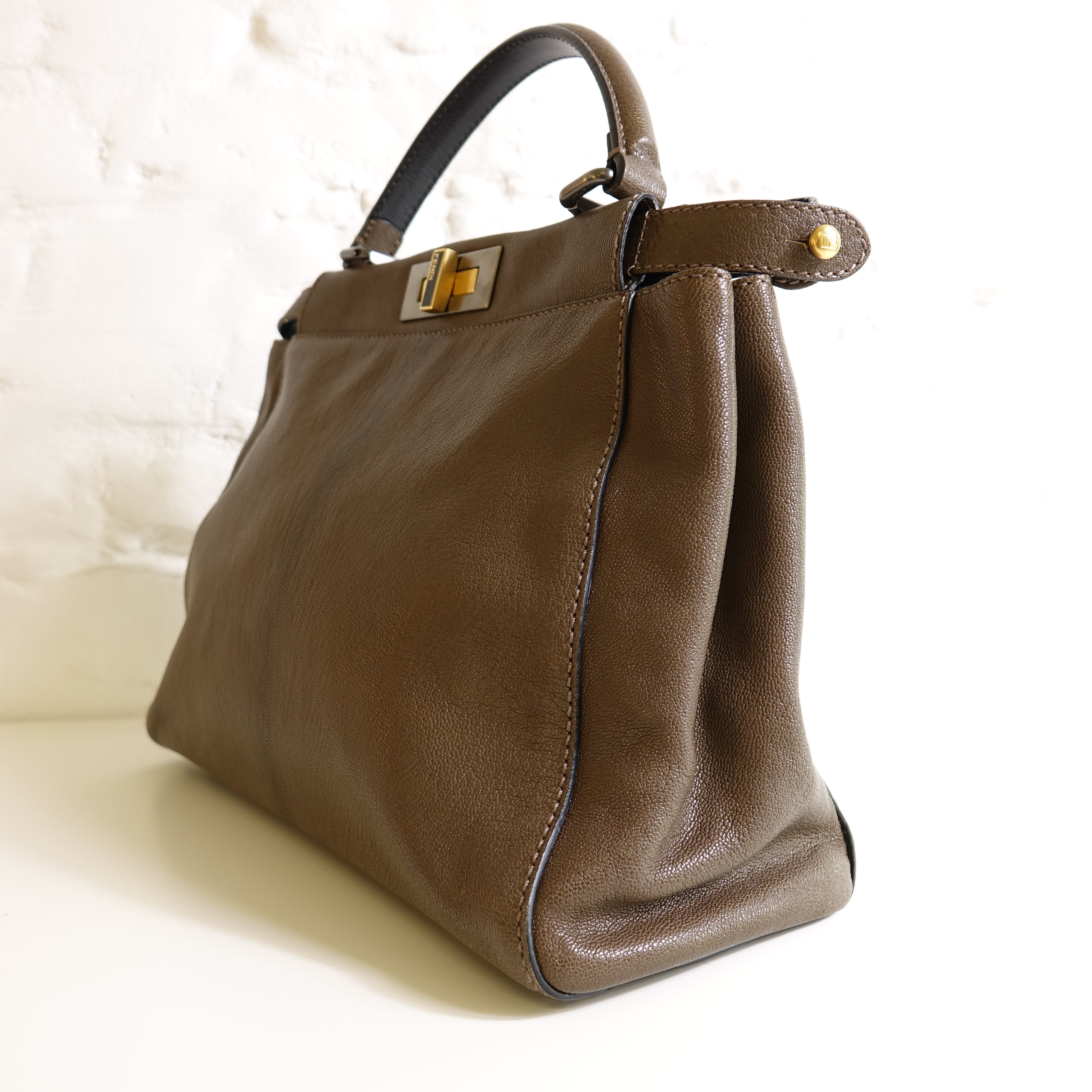Fendi Peekaboo marron Lola Collective