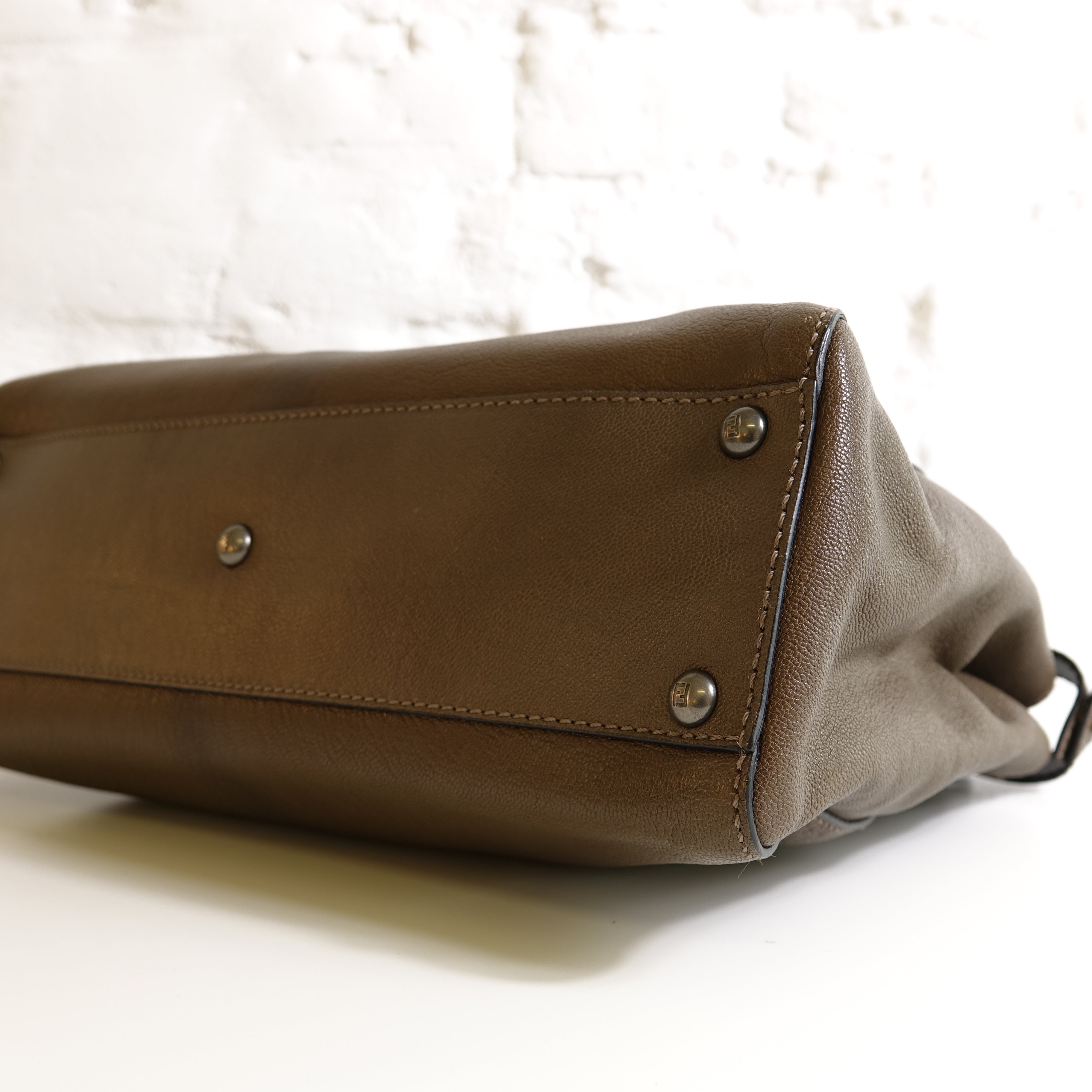 Fendi Peekaboo marron Lola Collective
