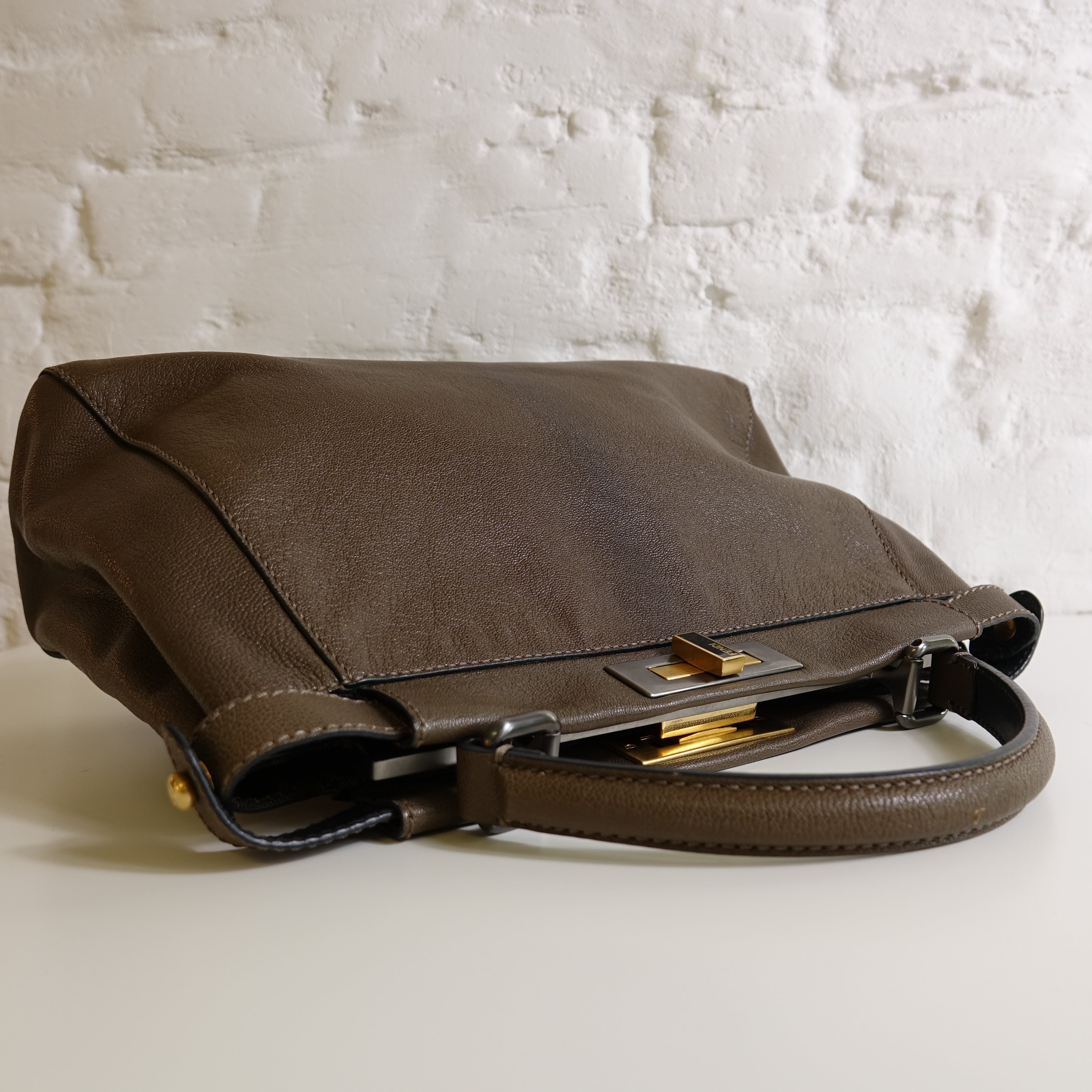Fendi Peekaboo marron Lola Collective