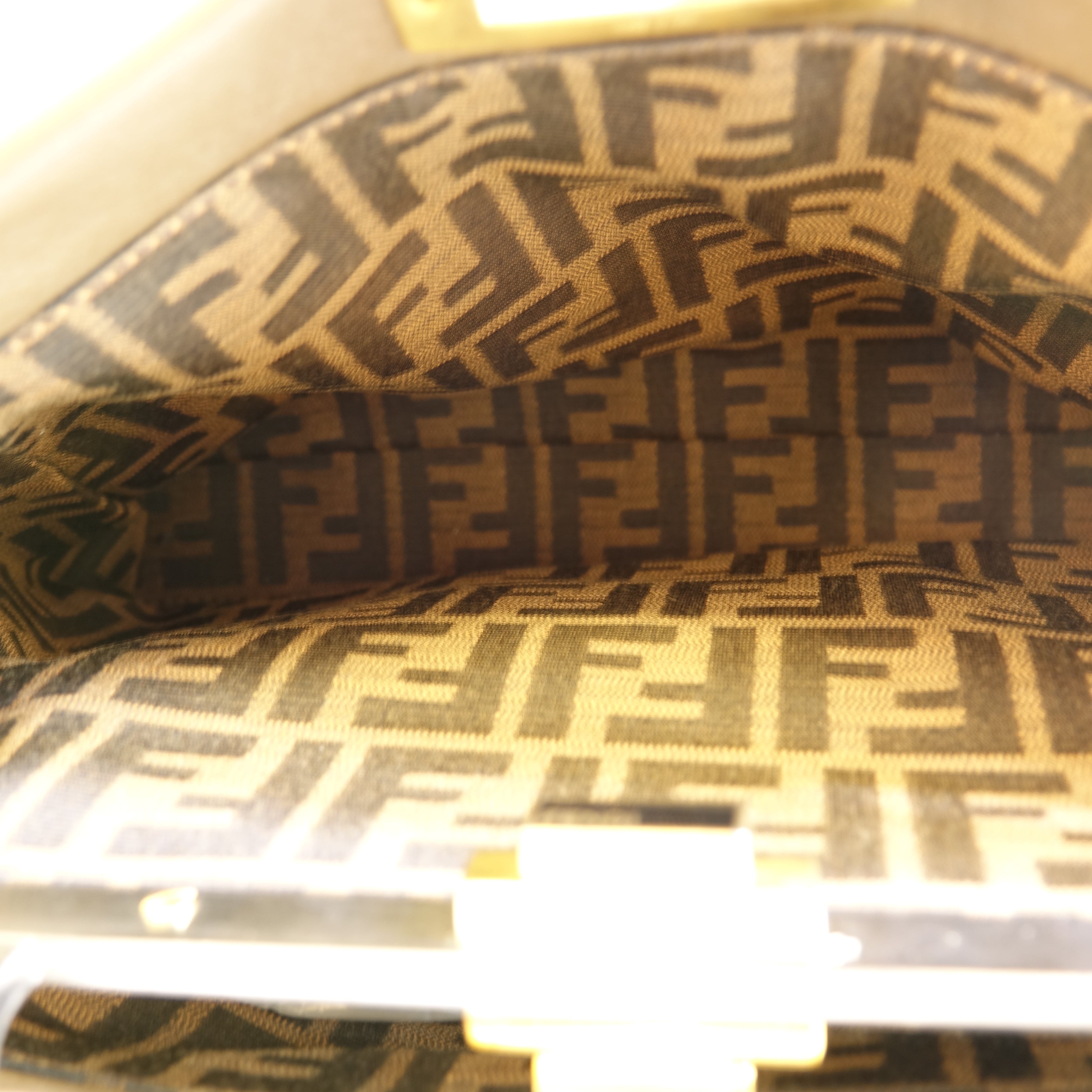 Fendi Peekaboo marron Lola Collective