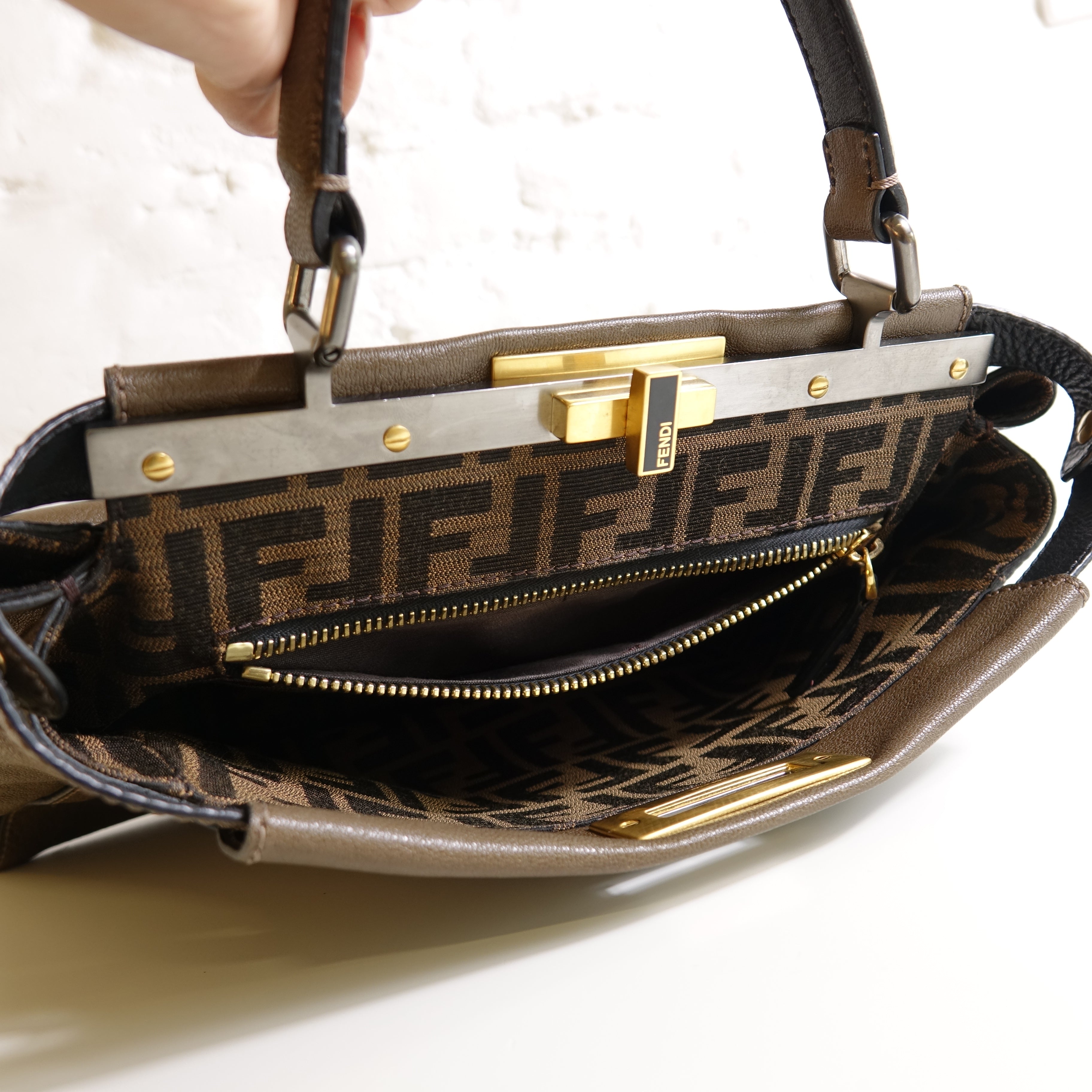Fendi Peekaboo marron Lola Collective