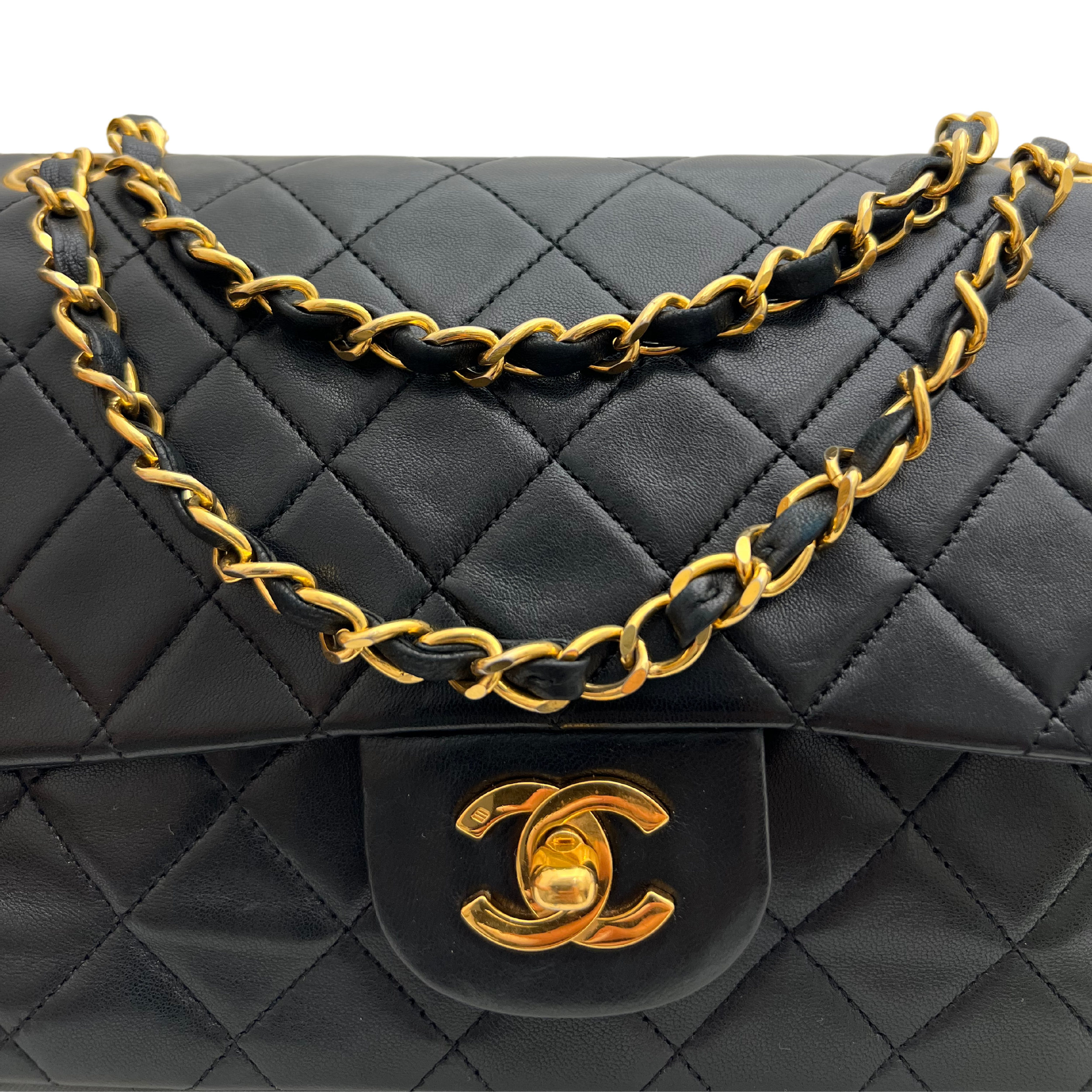 CLASSIC TIMELESS MEDIUM  - CHANEL Lola Collective