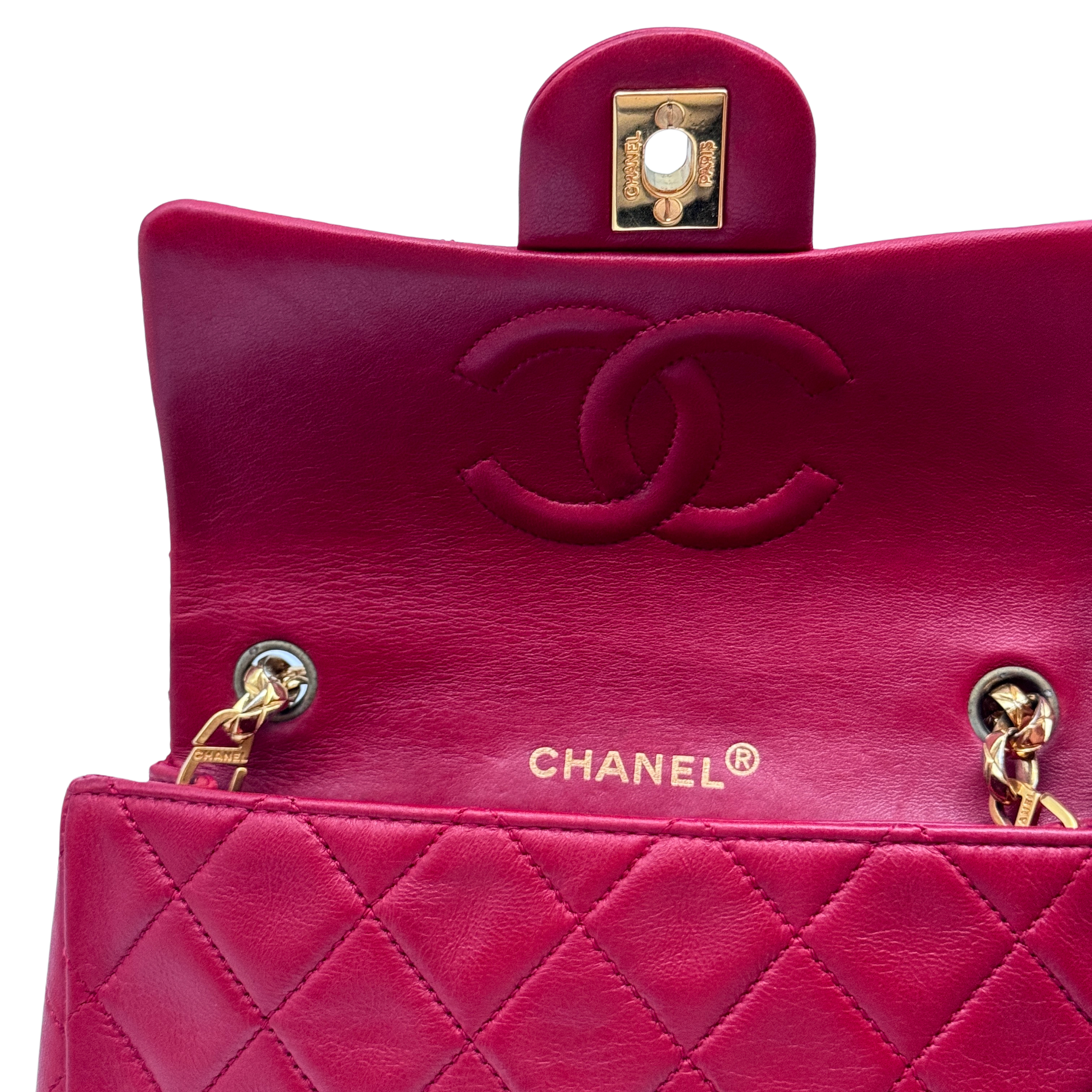 CLASSIC SQUARE MINI 18 CM - CHANEL Lola Collective