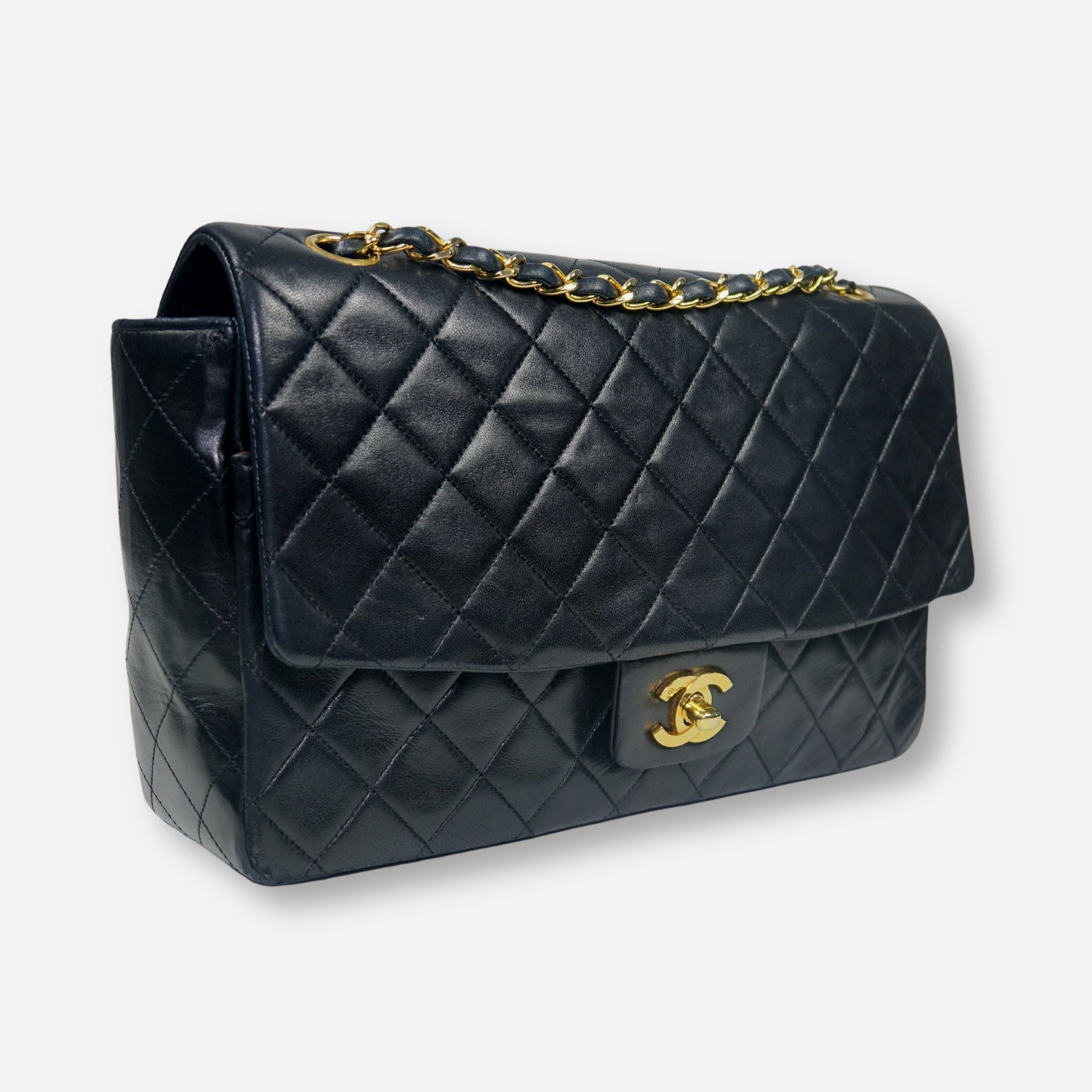 CLASSIC  MEDIUM SIMPLE FLAP - CHANEL (Copie) Lola Collective