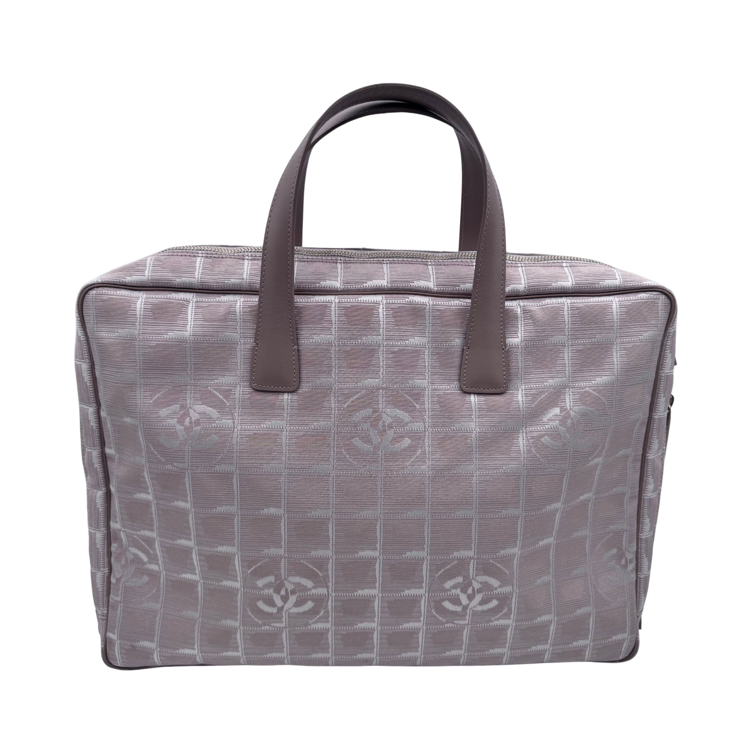 8 heures shopping tote - chanel Lola Collective