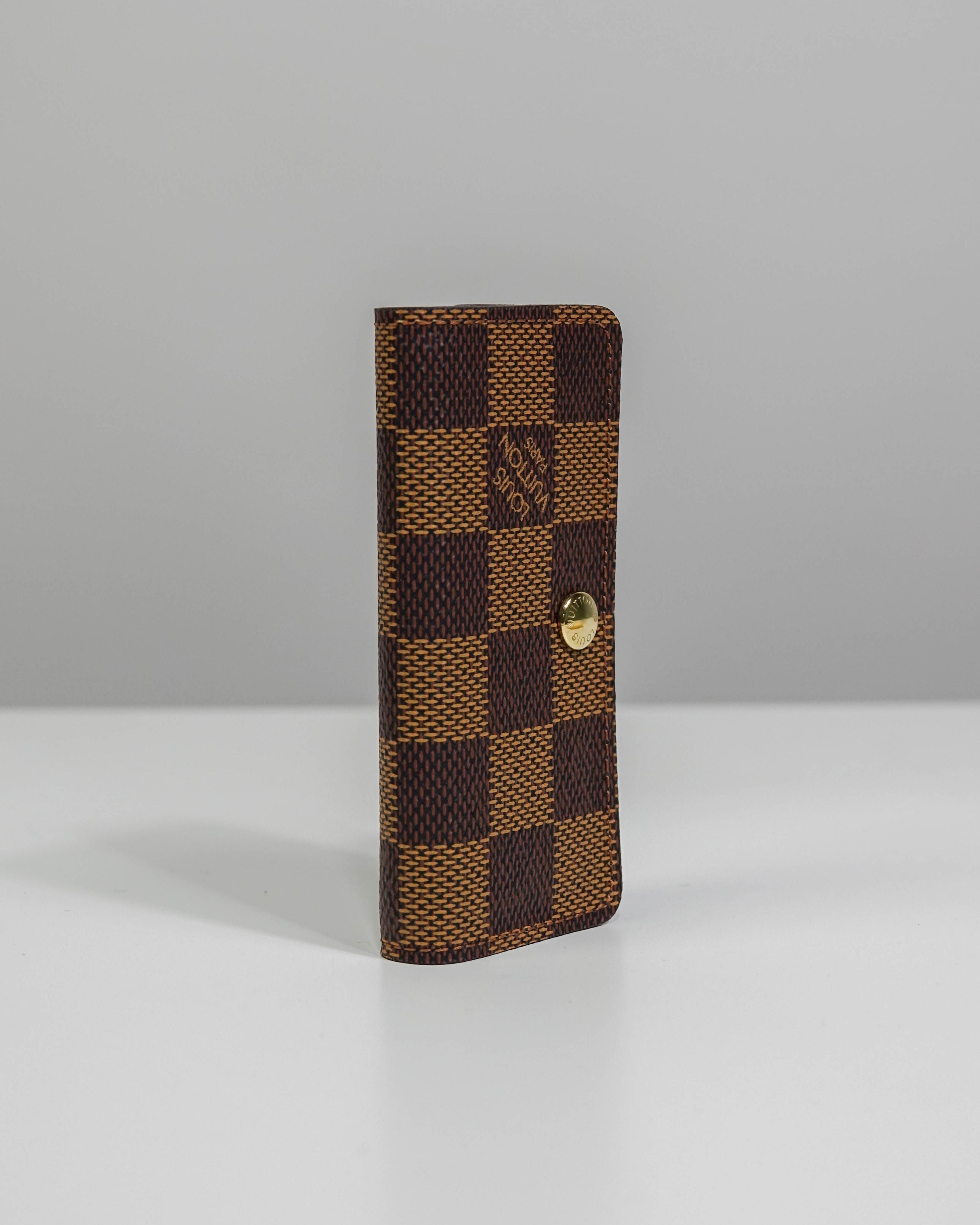 Porte-clés 4 clés Louis Vuitton en toile damier Ébène Lola Collective