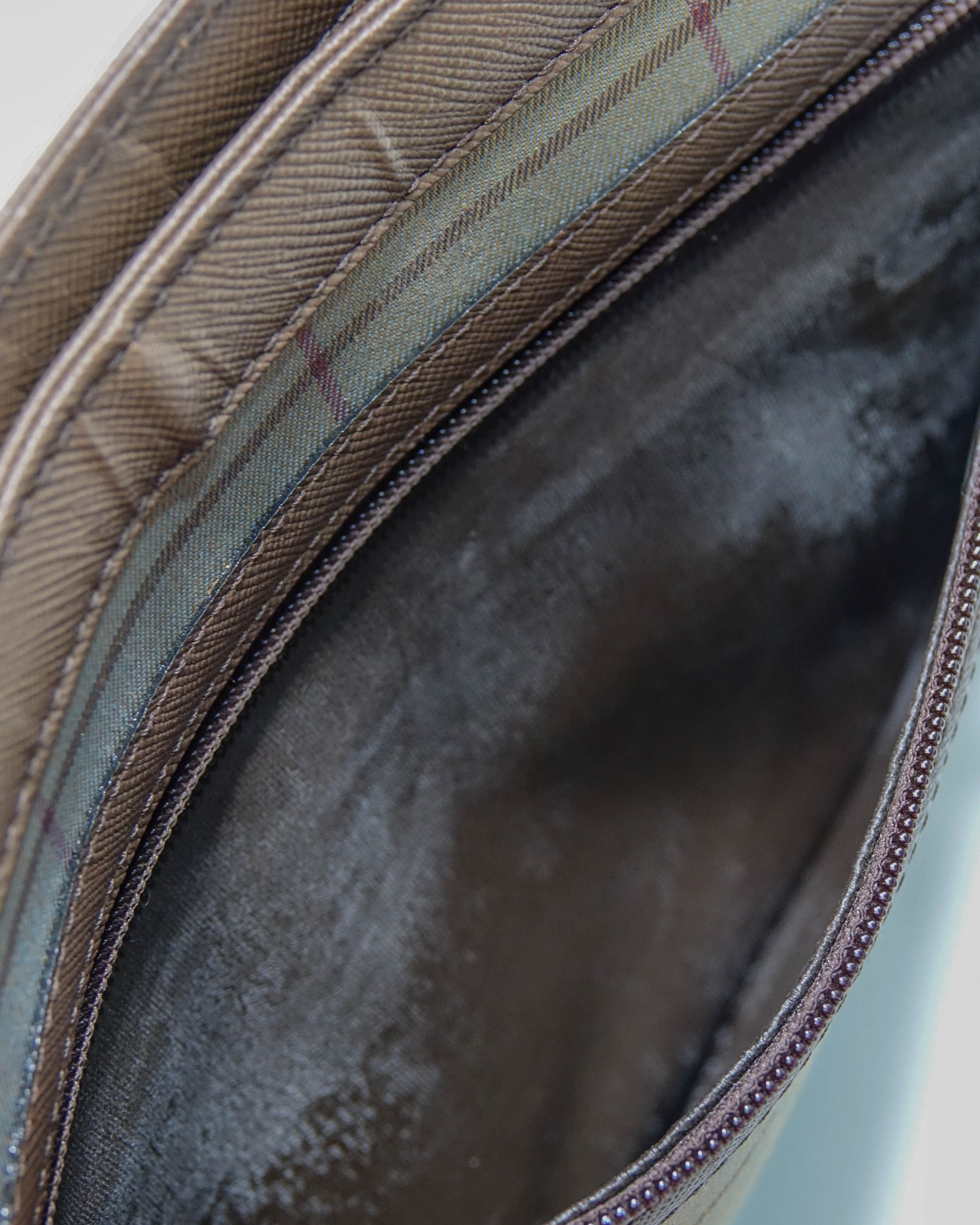 Pochette trousse de toilette en toile à carreaux Burberry Lola Collective