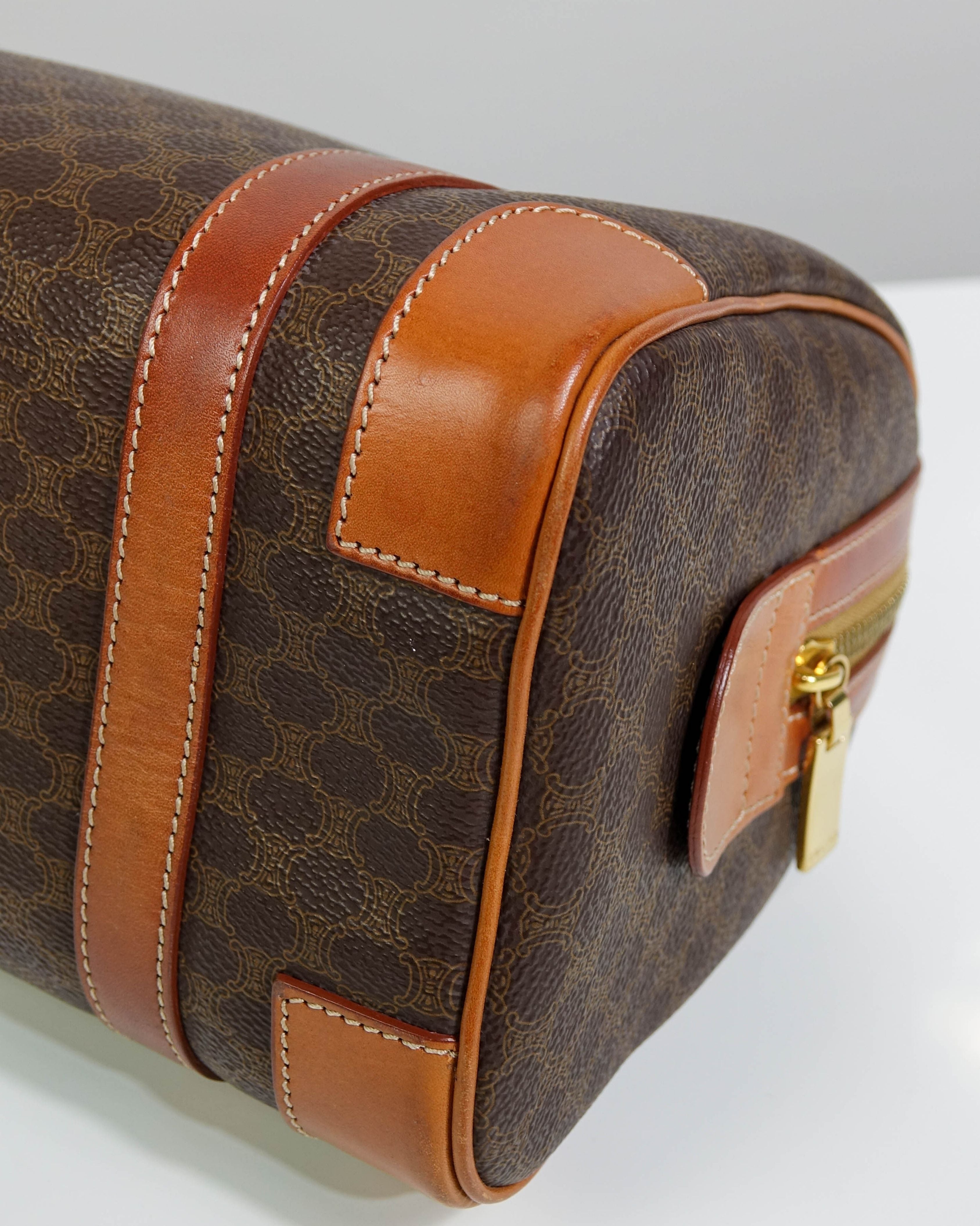 Sac Boston Céline en toile macadam Lola Collective