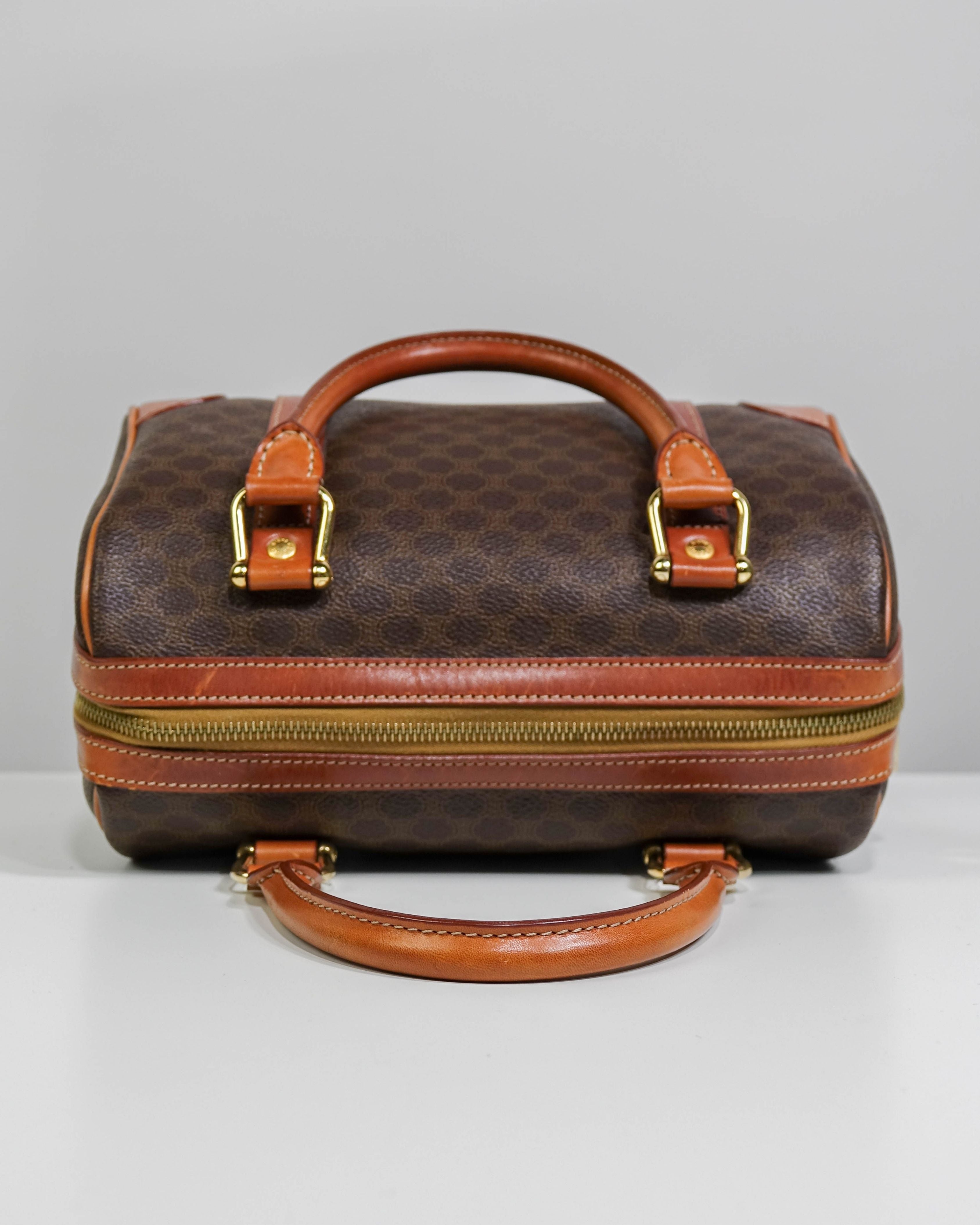 Sac Boston Céline en toile macadam Lola Collective