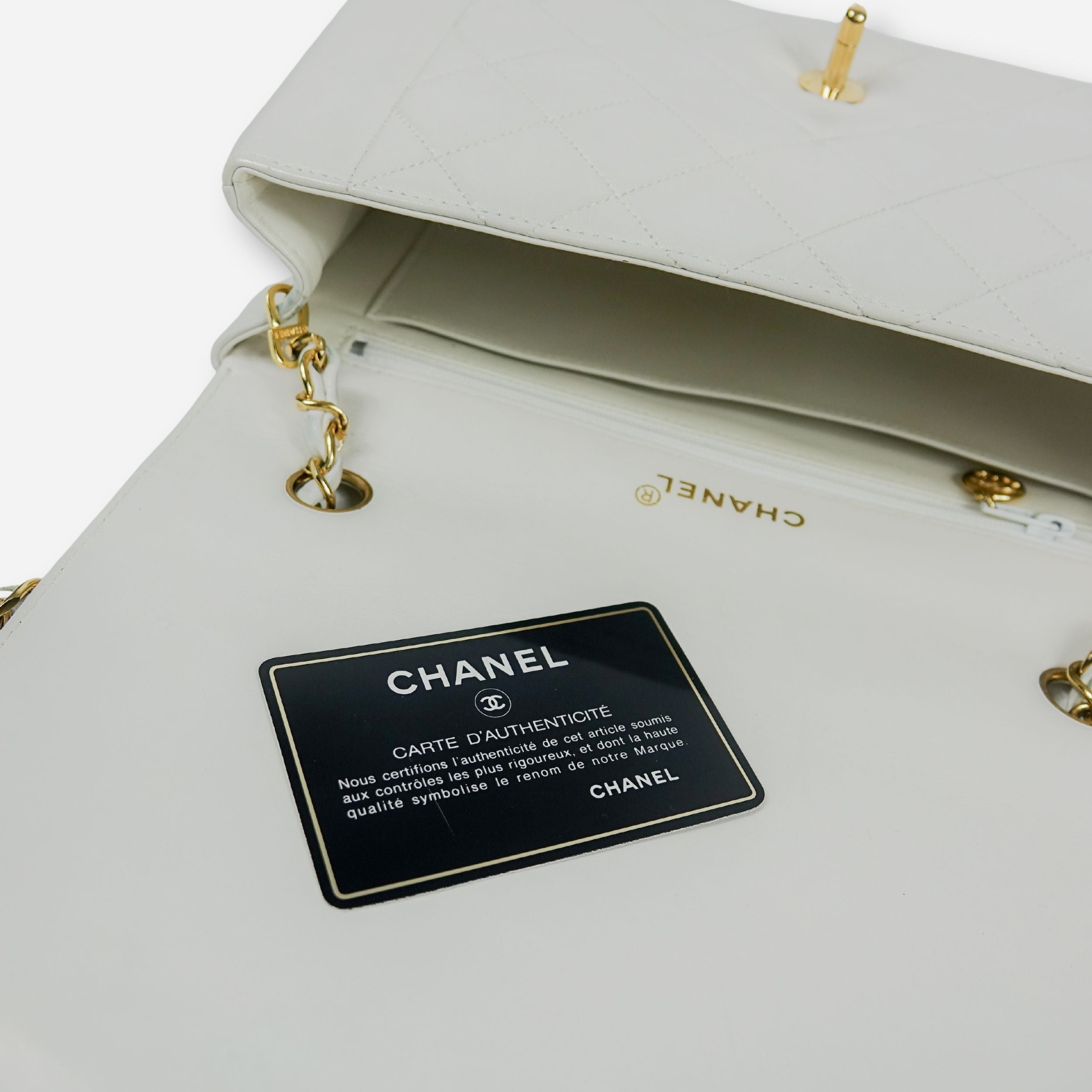 CLASSIC DIANA MEDIUM - CHANEL Lola Collective