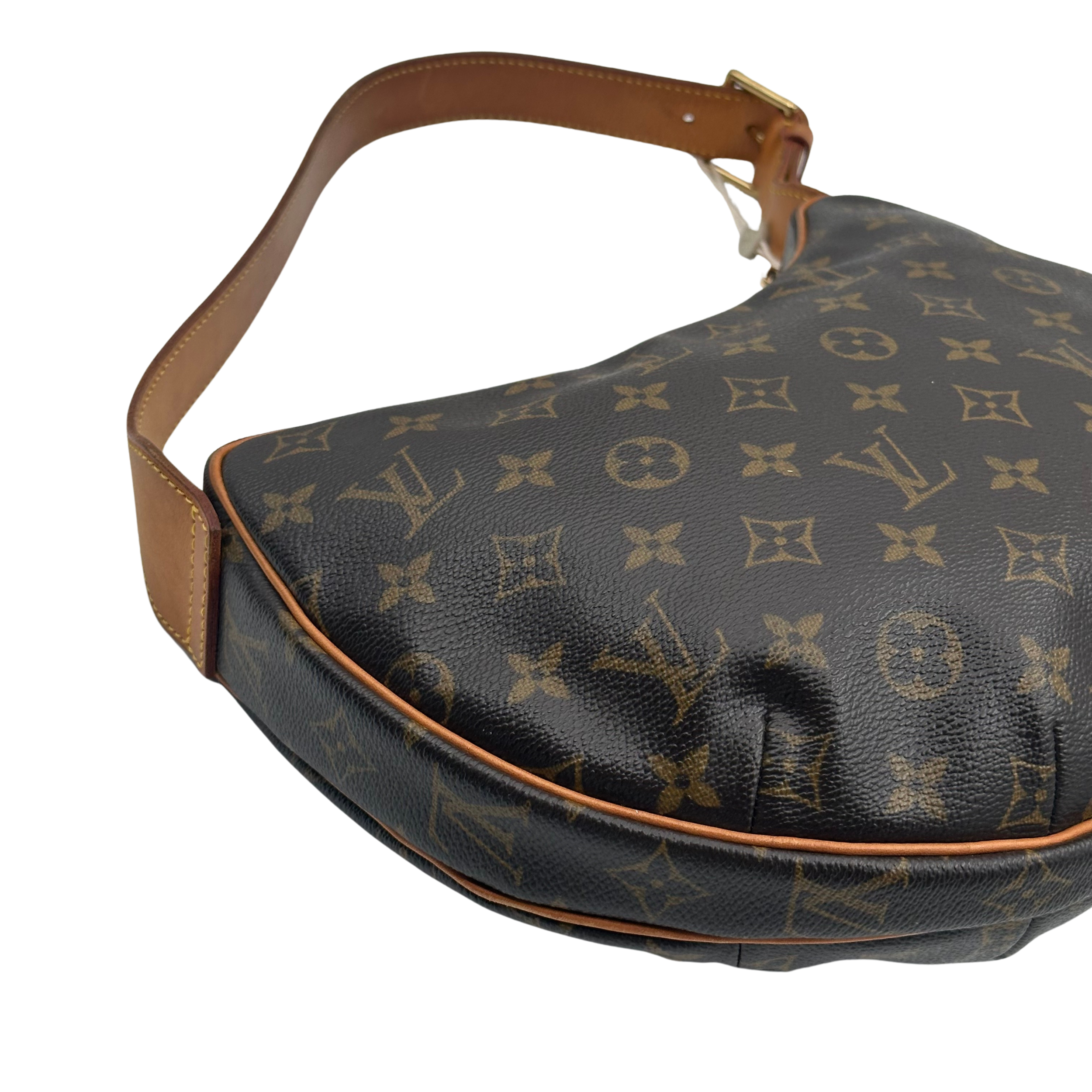 Croissant MM - Louis Vuitton Lola Collective