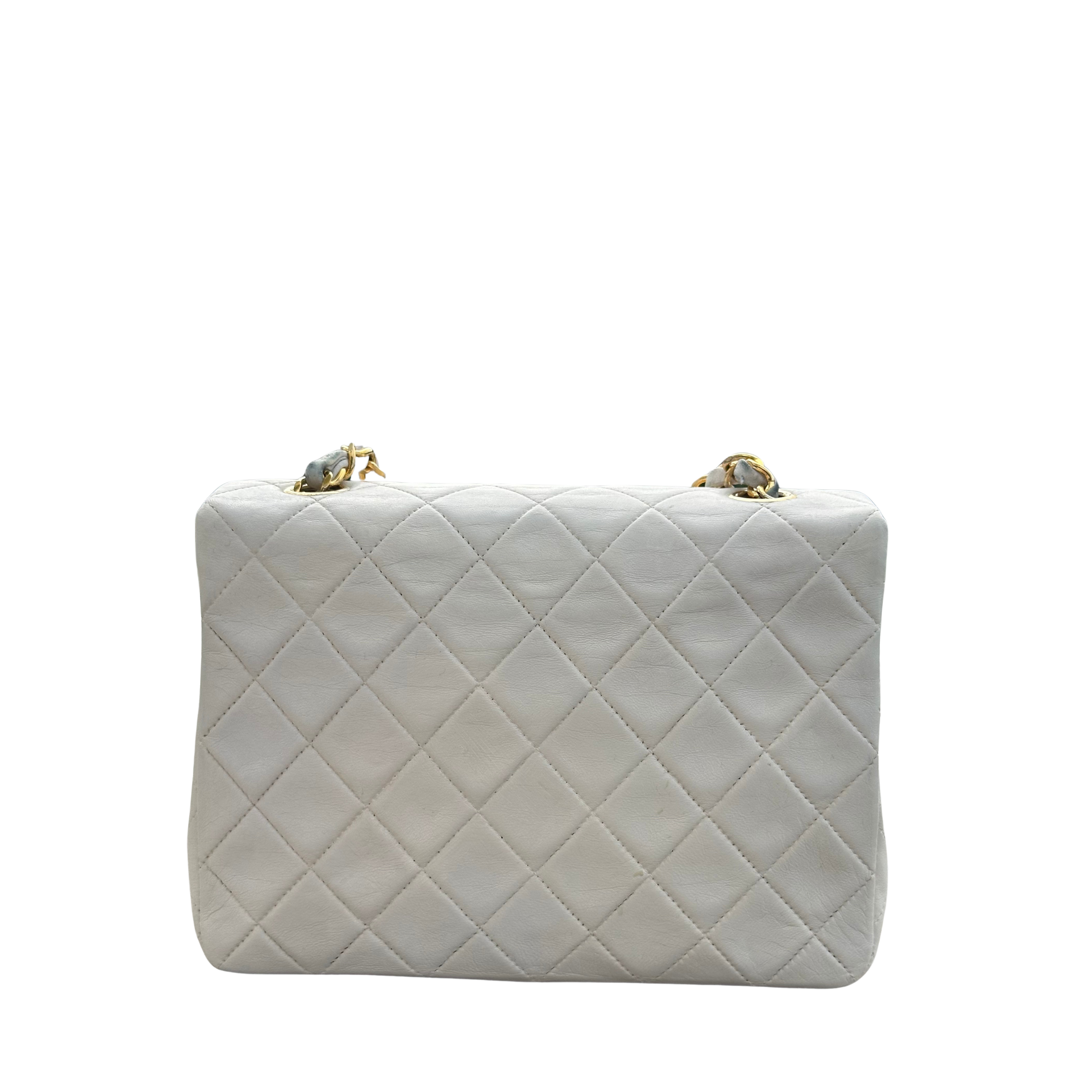 CLASSIC SQUARE MINI 20 CM - CHANEL Lola Collective