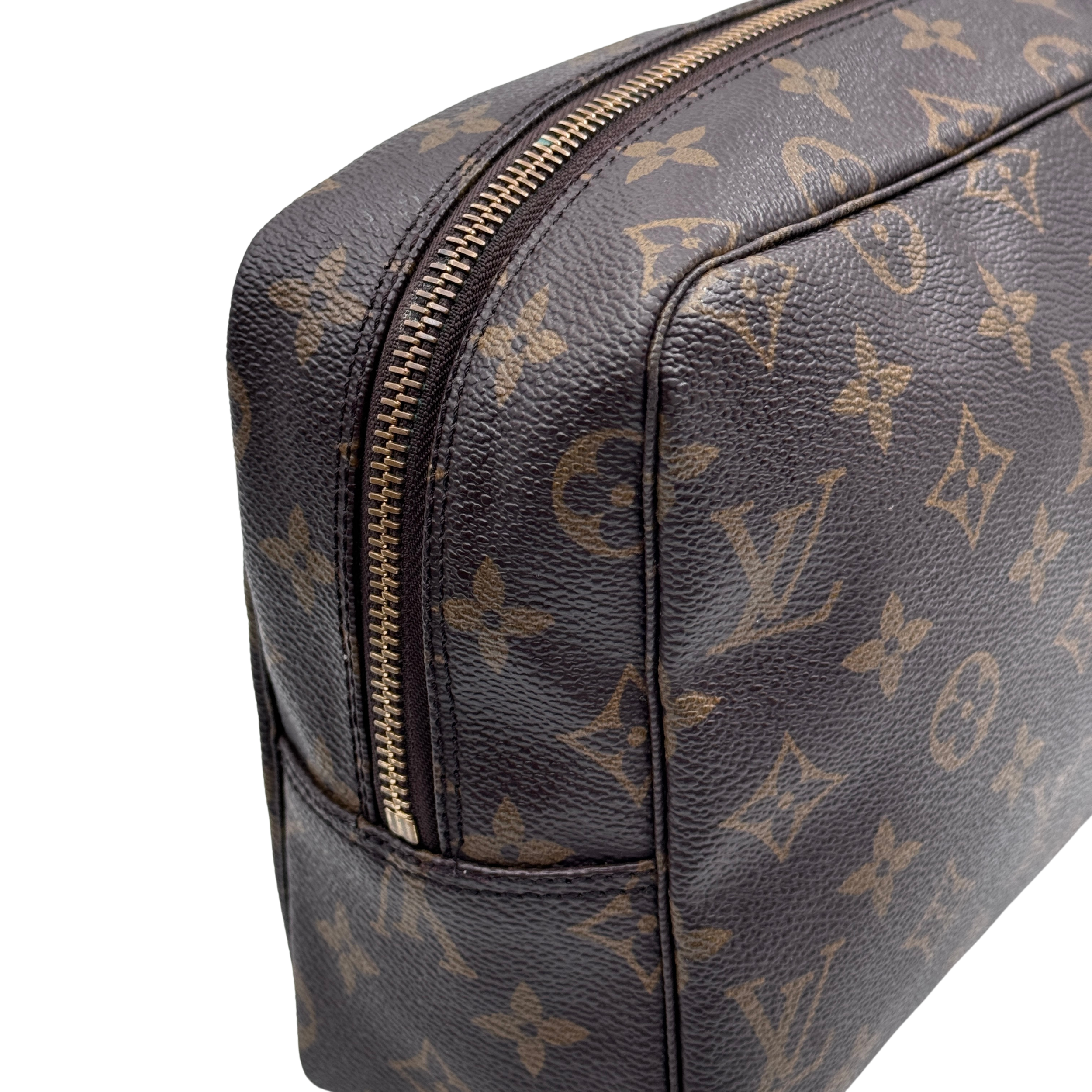 TROUSSE TOILETTE 28 - LOUIS VUITTON Lola Collective