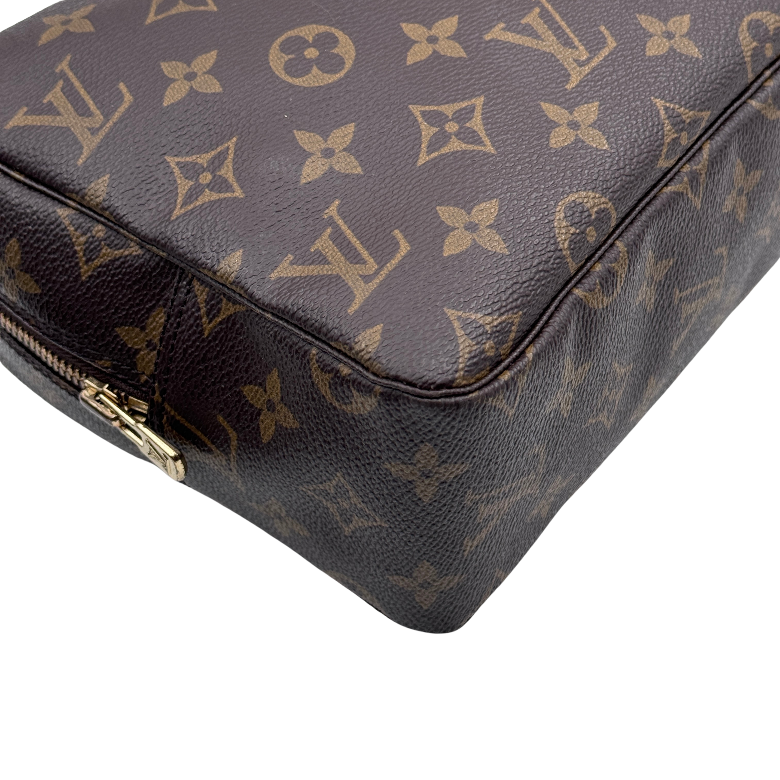 TROUSSE TOILETTE 28 - LOUIS VUITTON Lola Collective