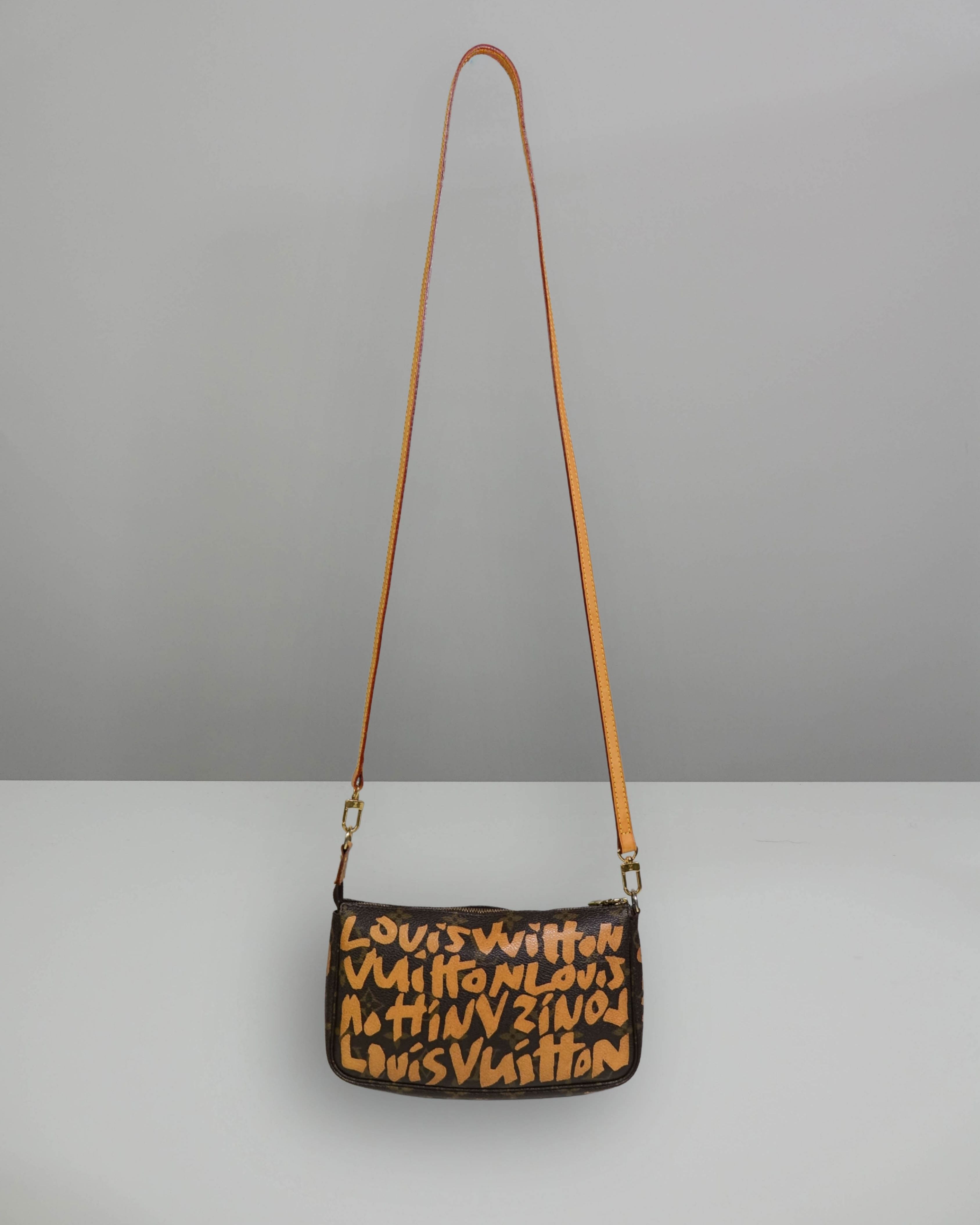 Pochette Accessoires Louis Vuitton Monogram Graffiti Orange – Stephen Sprouse Lola Collective