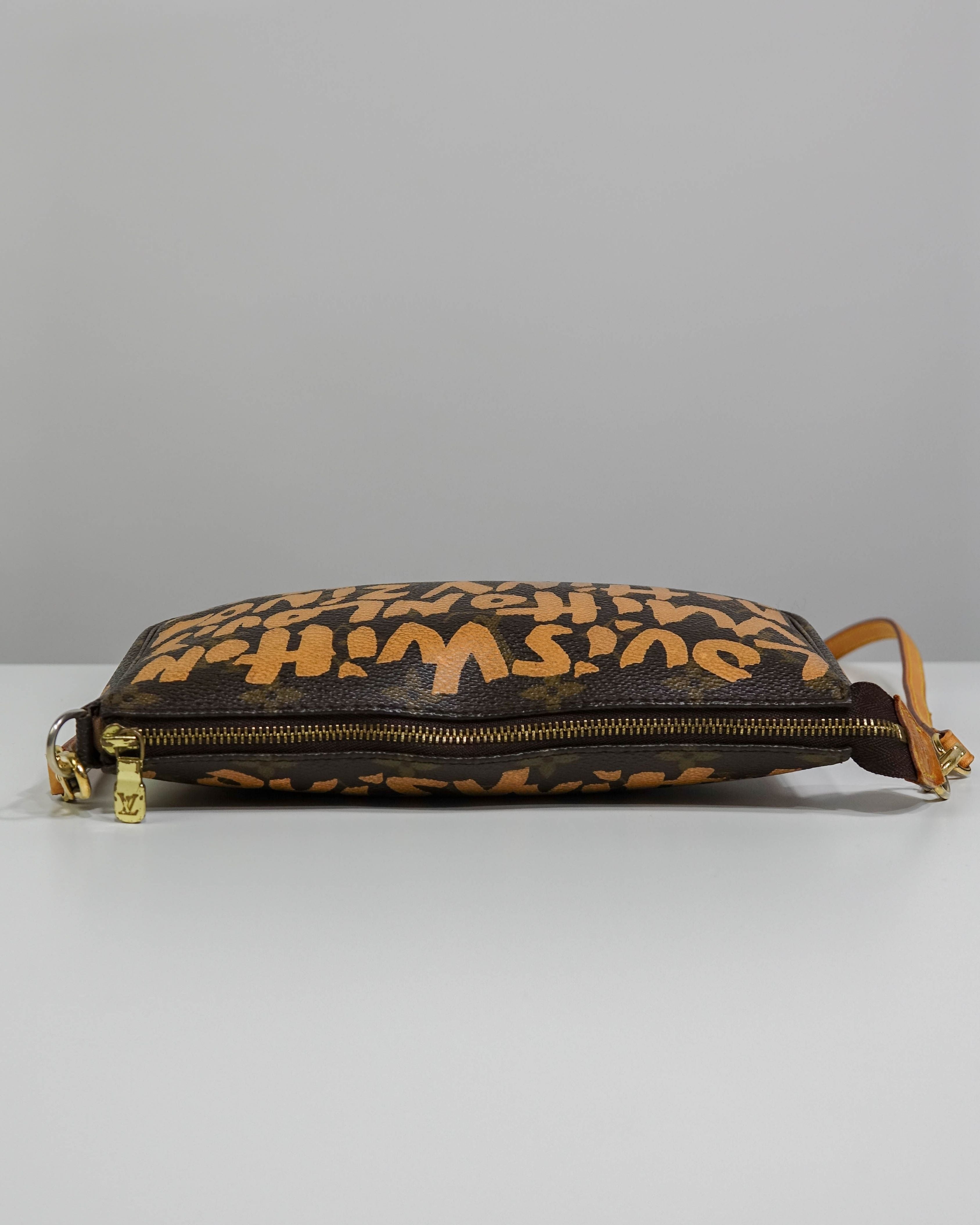 Pochette Accessoires Louis Vuitton Monogram Graffiti Orange – Stephen Sprouse Lola Collective