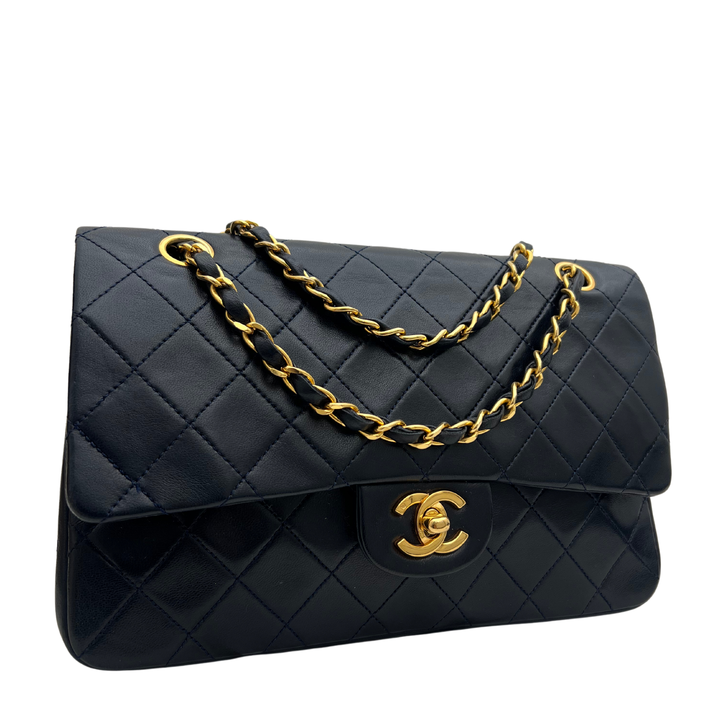 CLASSIC TIMELESS MEDIUM  - CHANEL Lola Collective