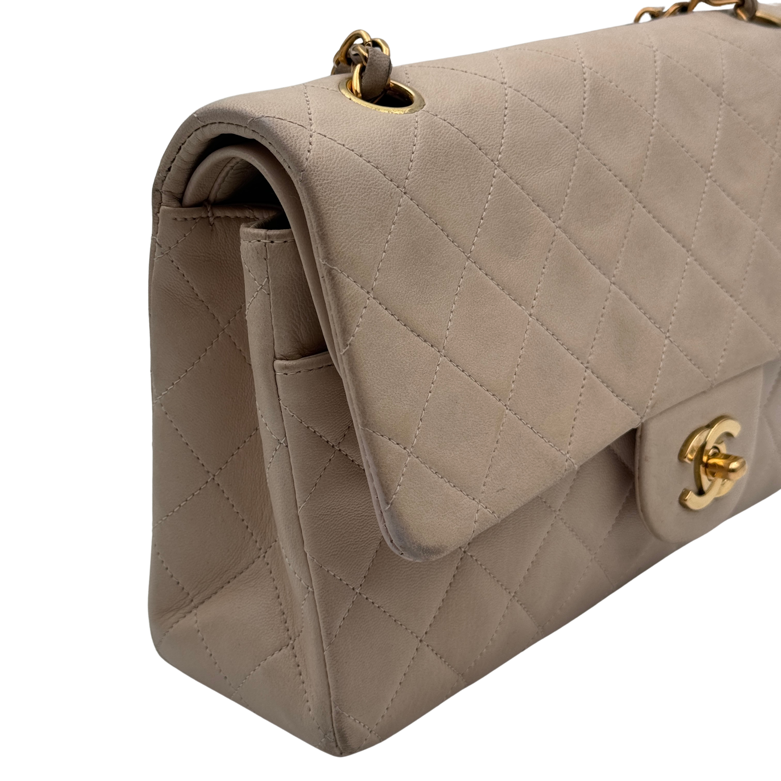 CLASSIC TIMELESS MEDIUM DOUBLE FLAP - CHANEL Lola Collective