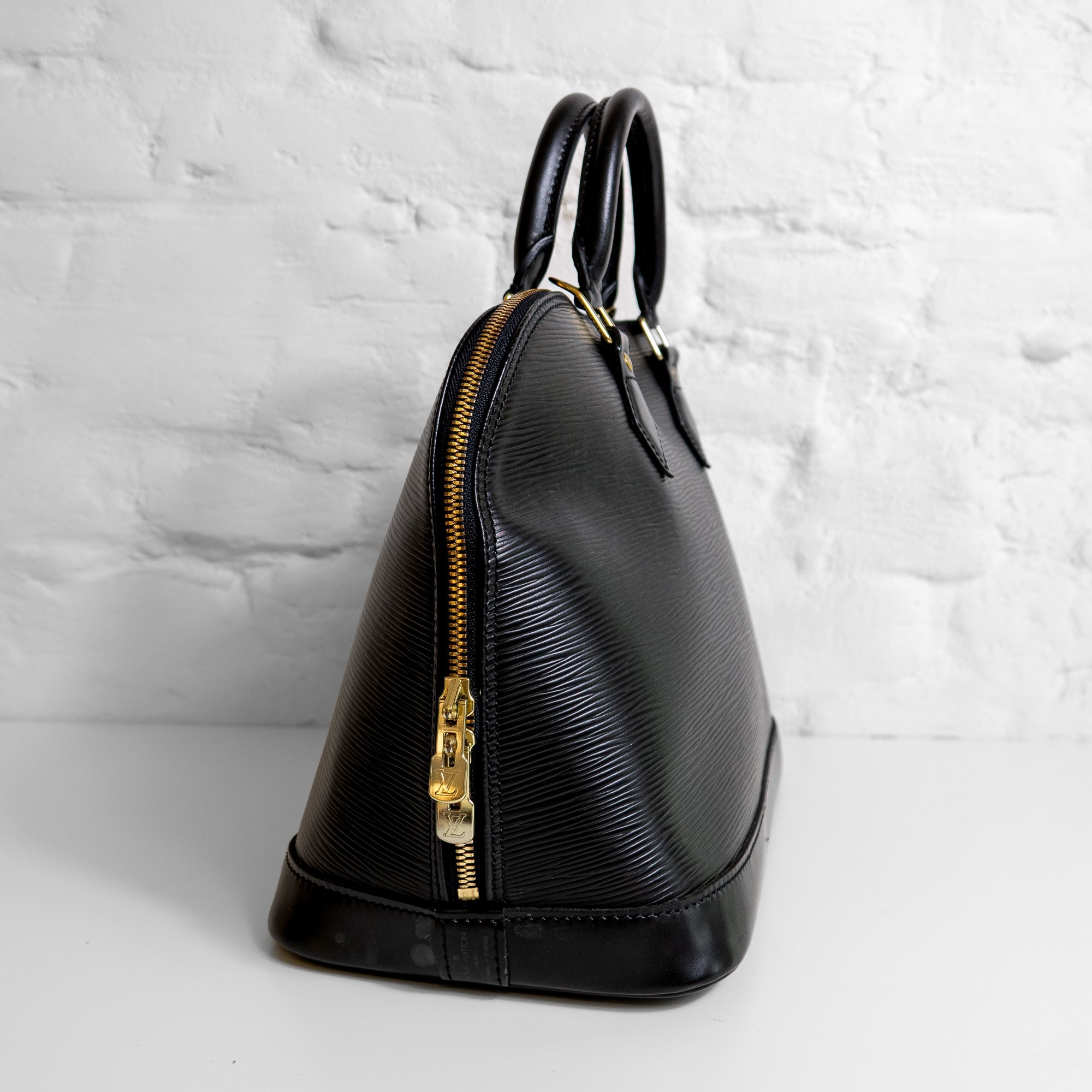 Louis Vuitton Alma GM épi noir Lola Collective