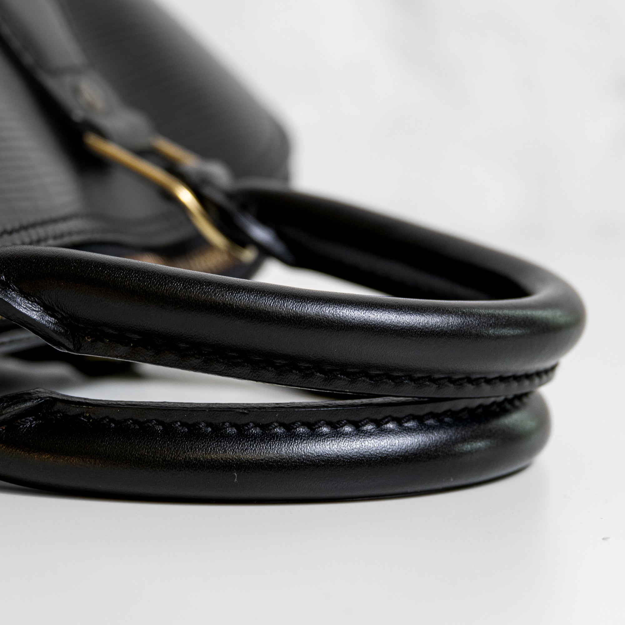 Louis Vuitton Alma GM épi noir Lola Collective