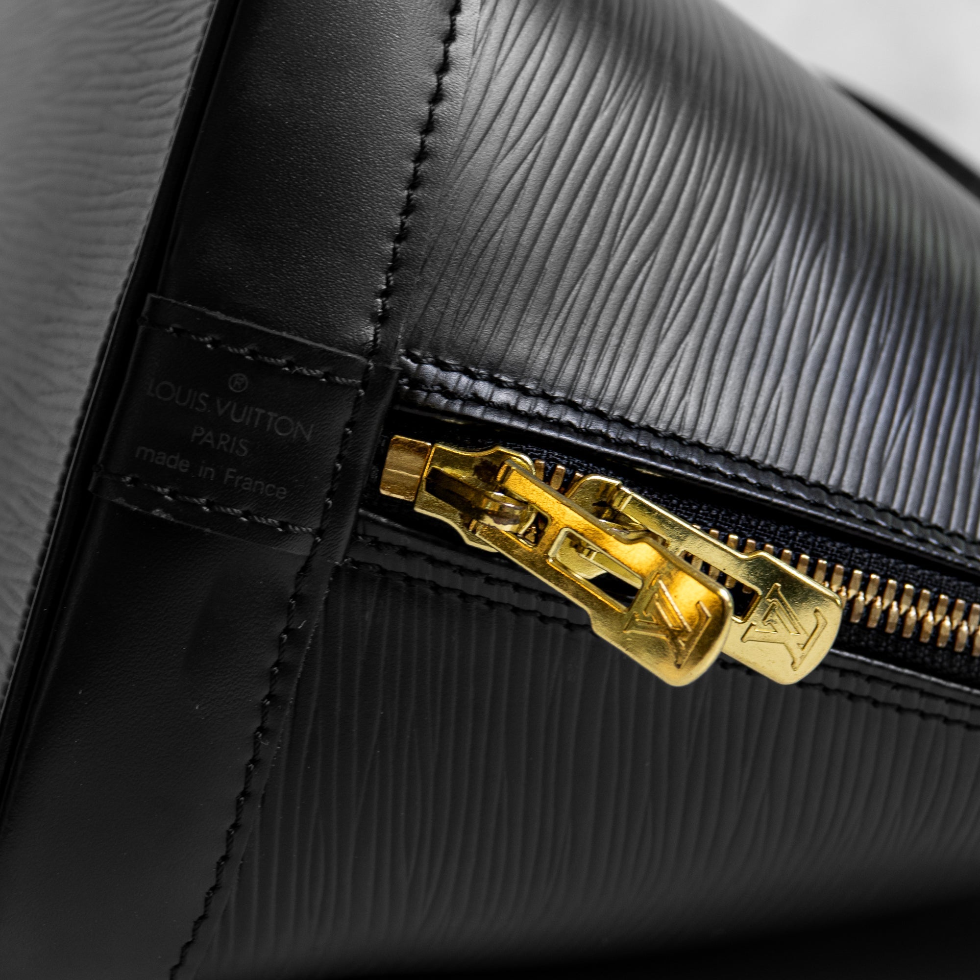 Louis Vuitton Alma GM épi noir Lola Collective