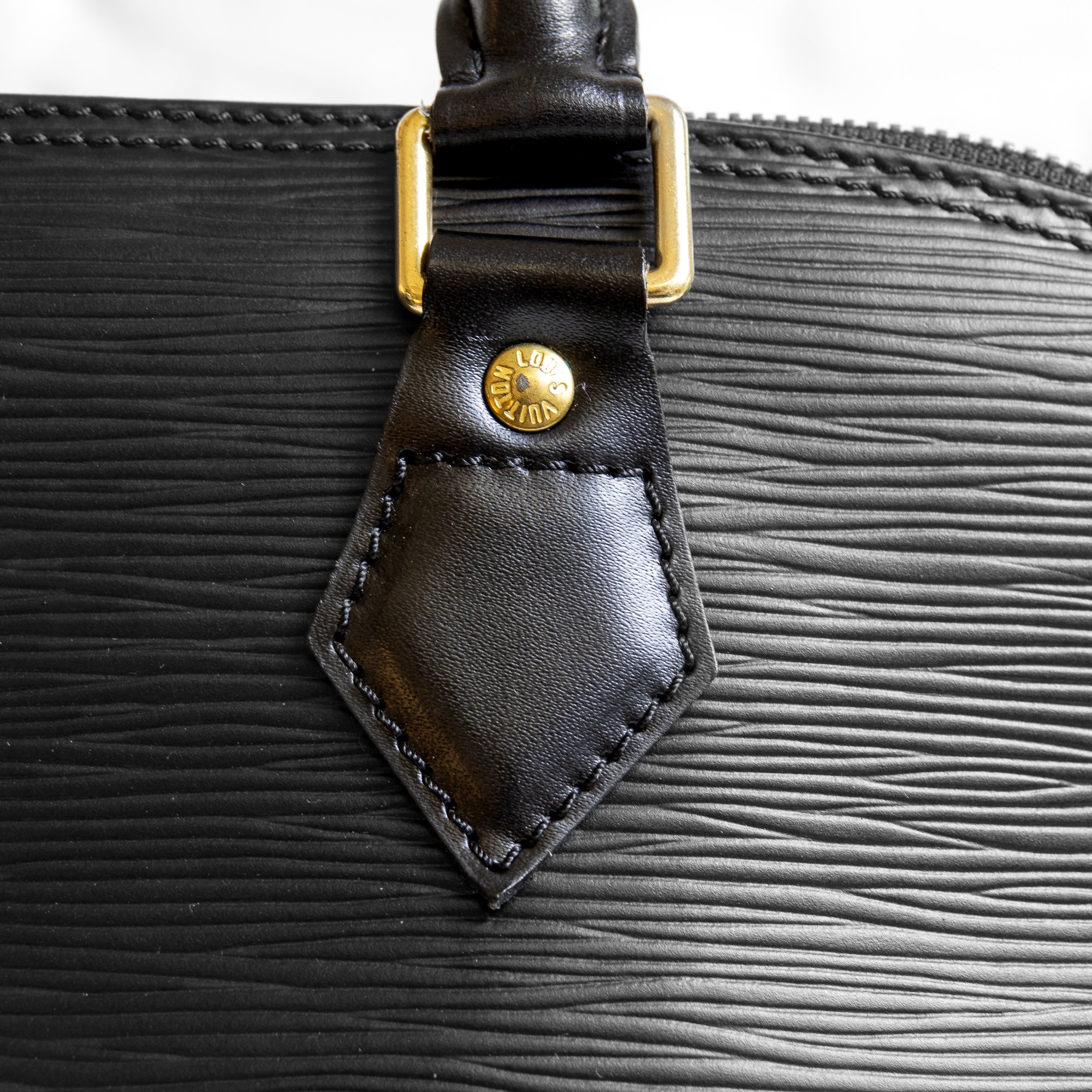 Louis Vuitton Alma GM épi noir Lola Collective