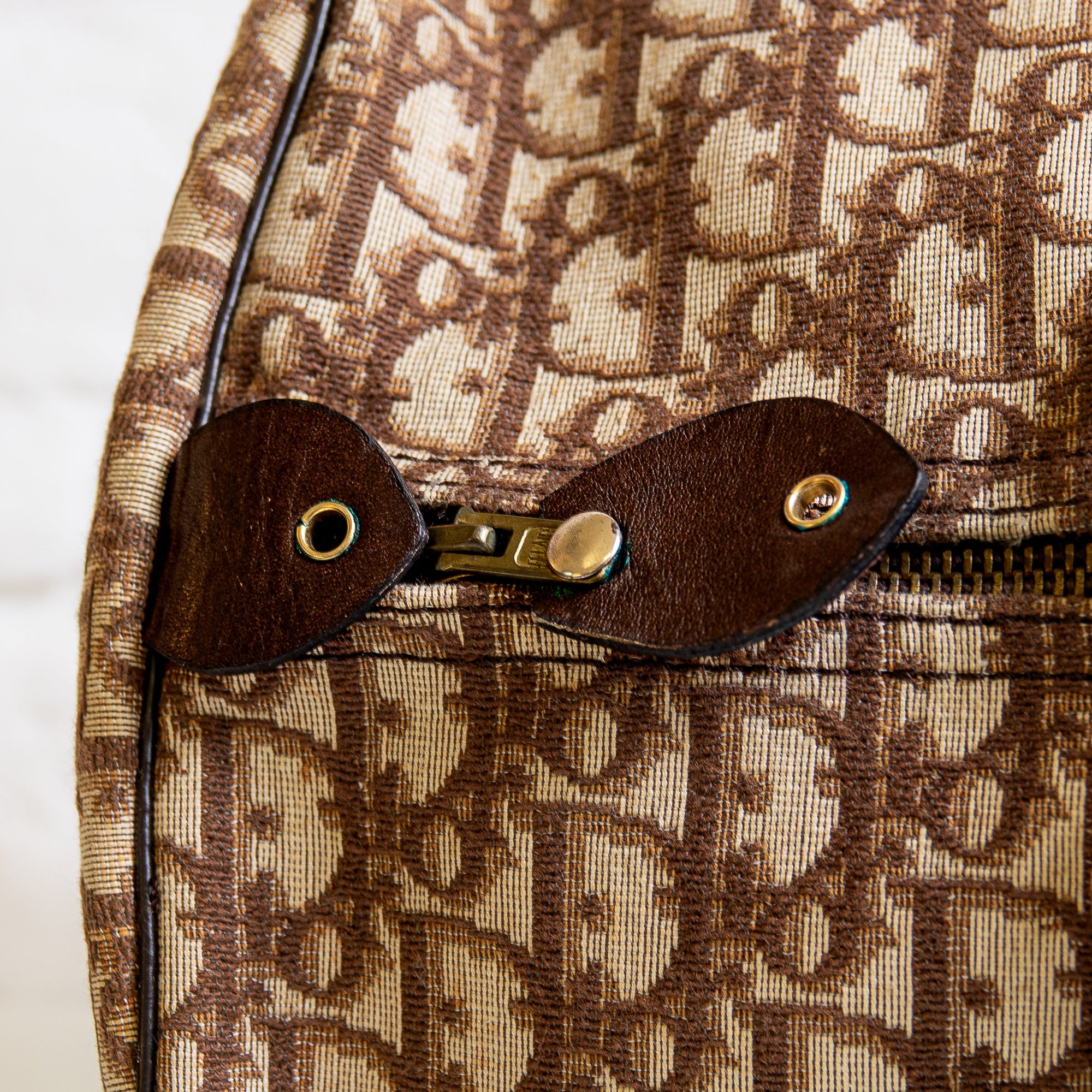 Dior Boston 40 toile Trotter marron et cuir Lola Collective