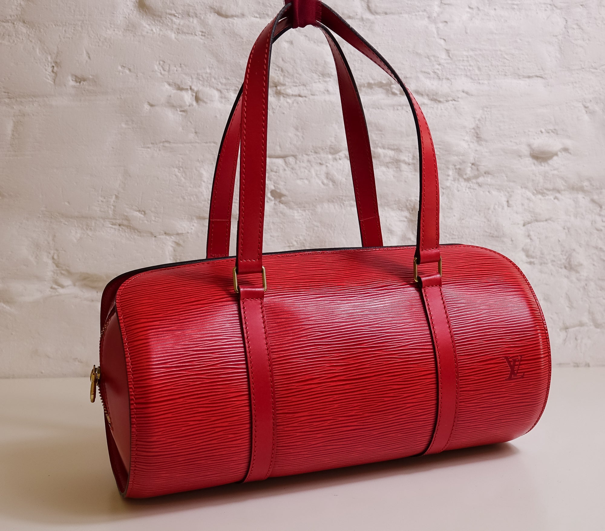Louis Vuitton Soufflot épi rouge Lola Collective