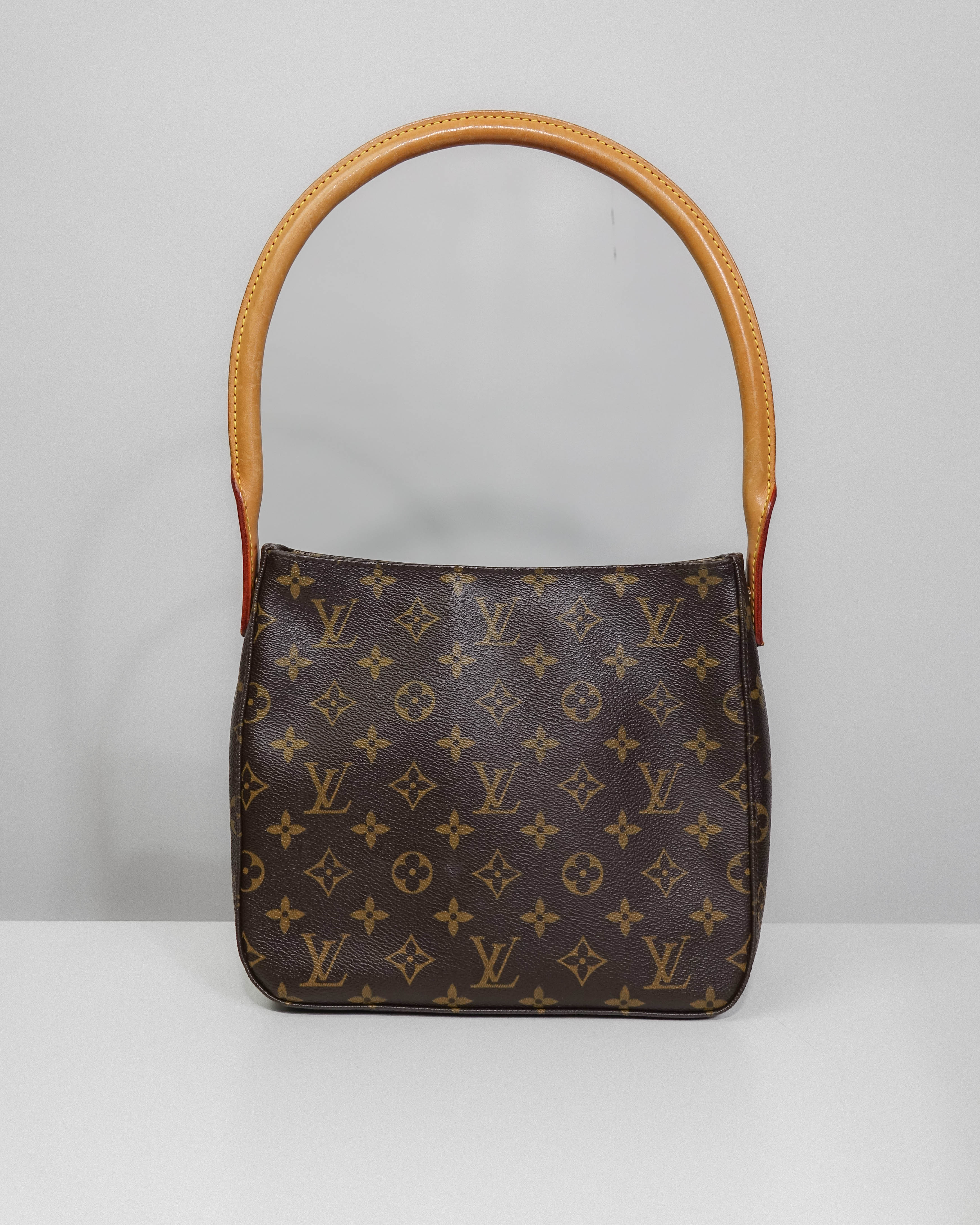 Loop MM Monogram – Louis Vuitton Lola Collective