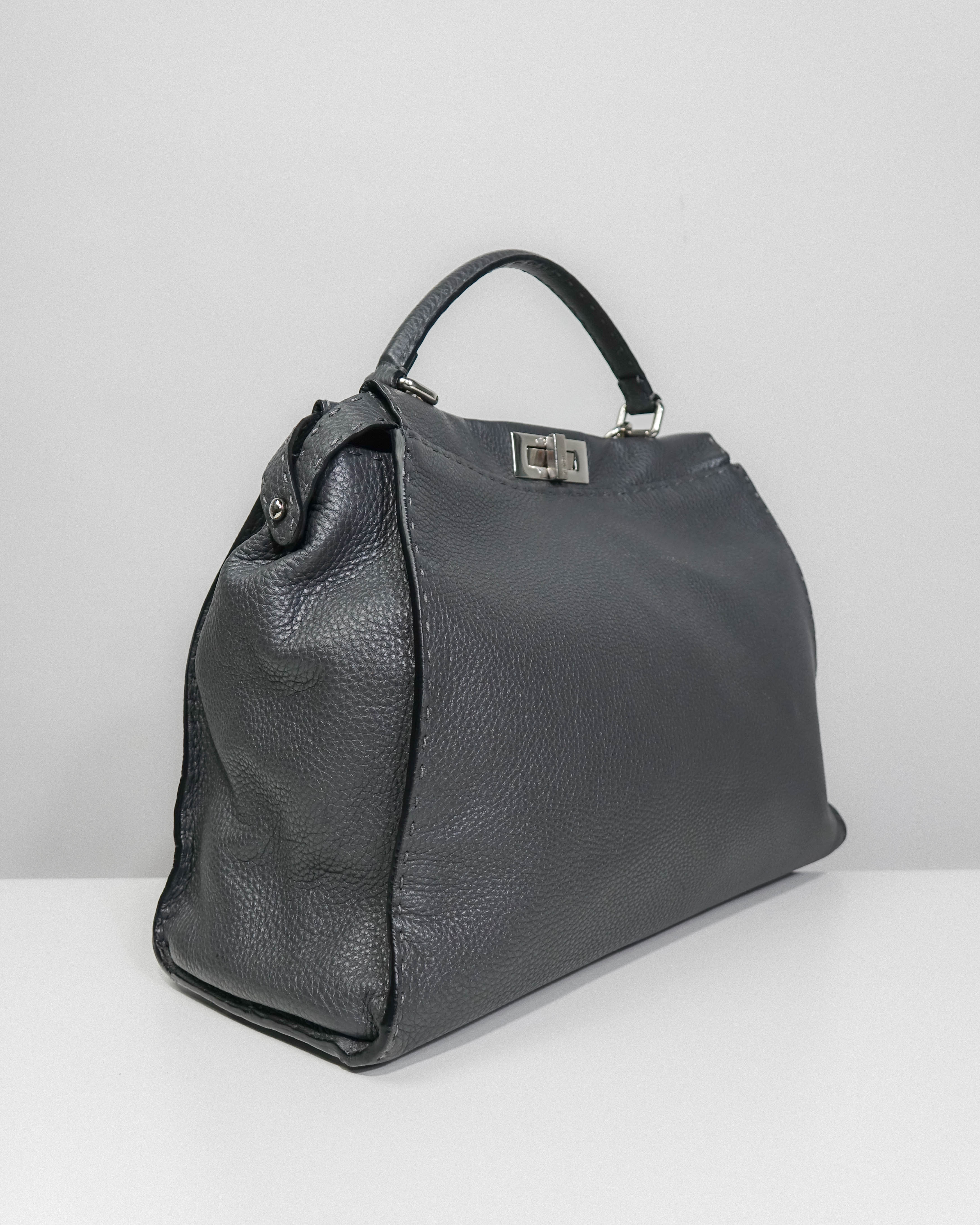Peekaboo Gris – Fendi Lola Collective
