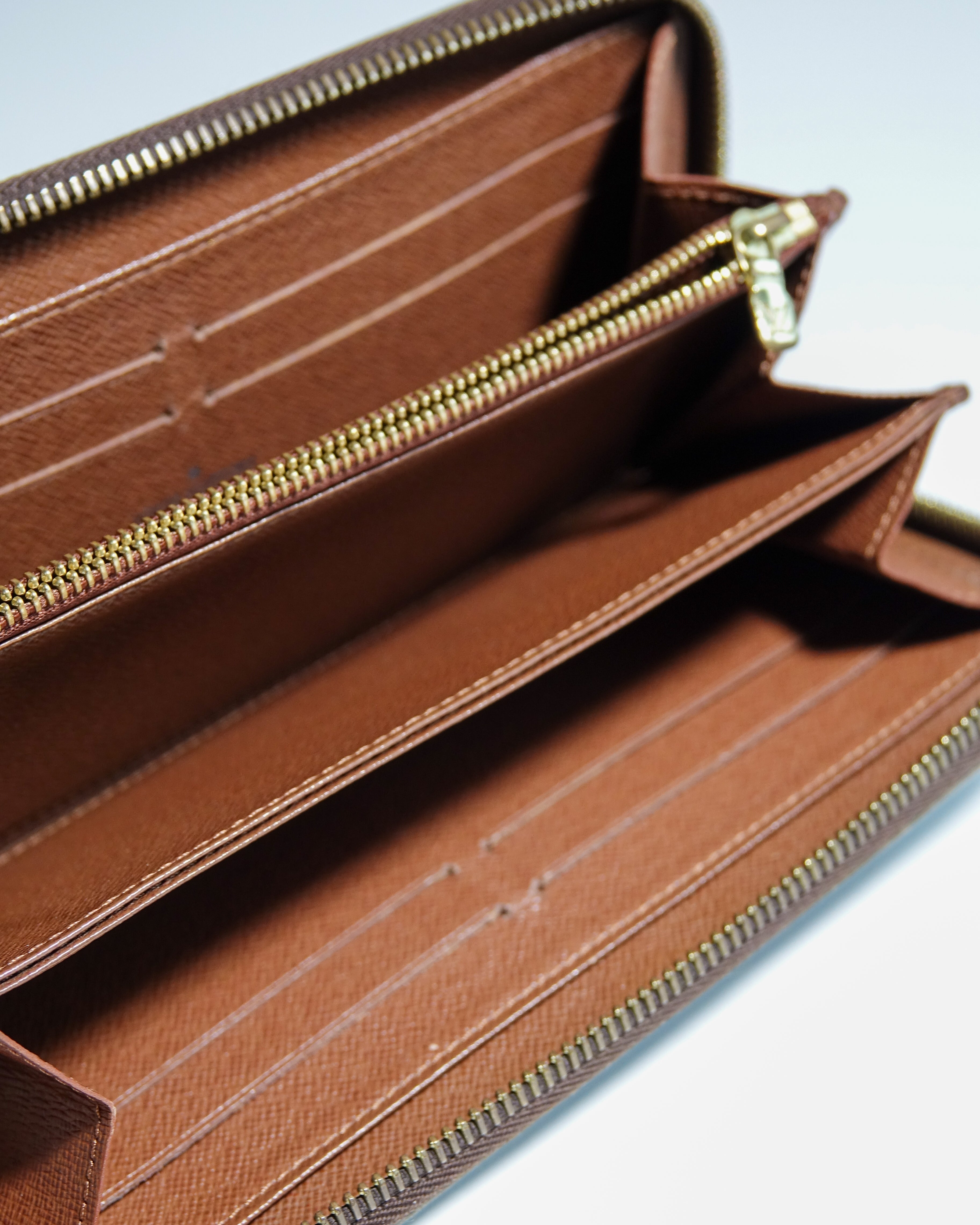 Portefeuille Zippy Louis Vuitton toile Monogram Lola Collective