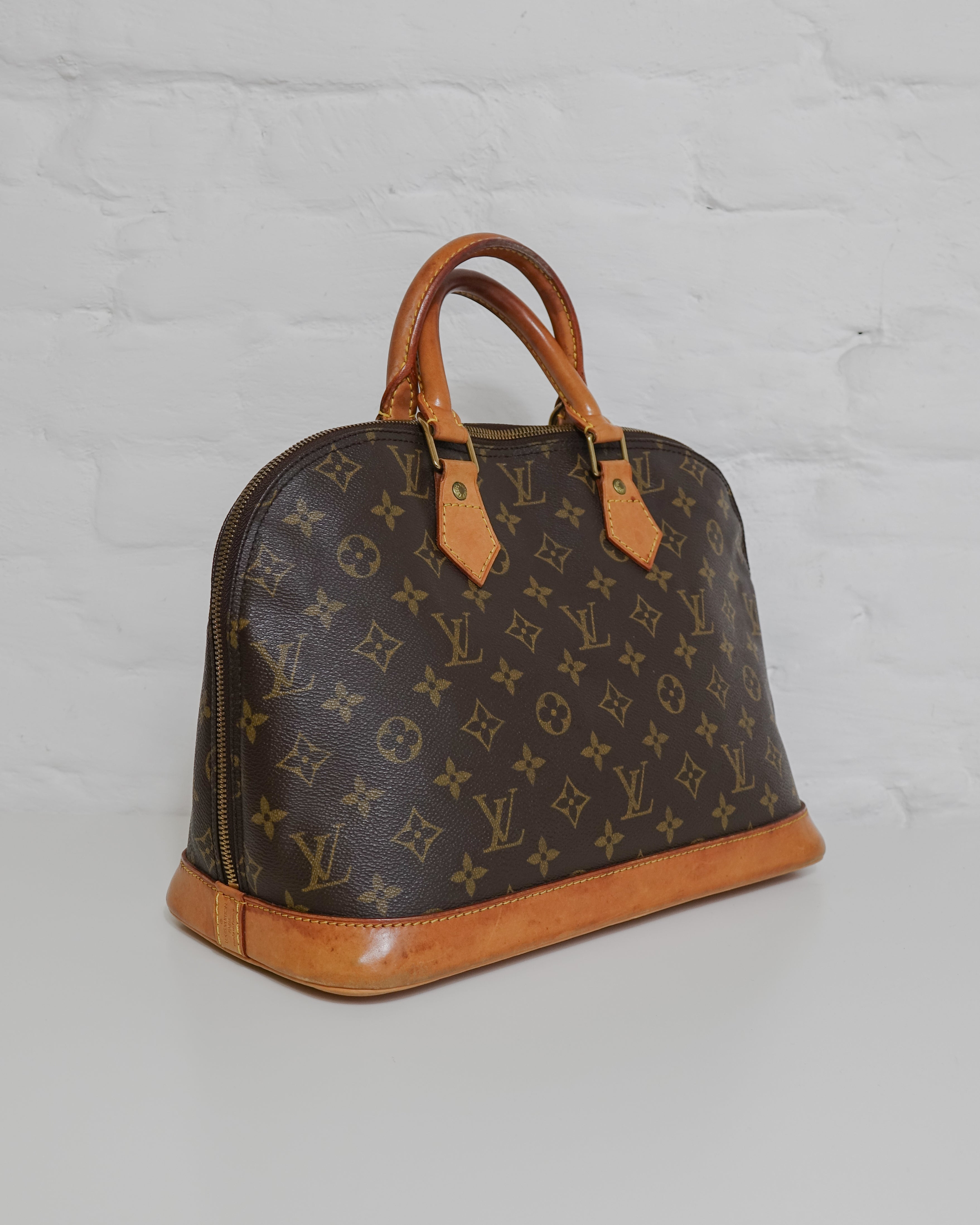 Sac Louis Vuitton Alma PM monogram marron Lola Collective