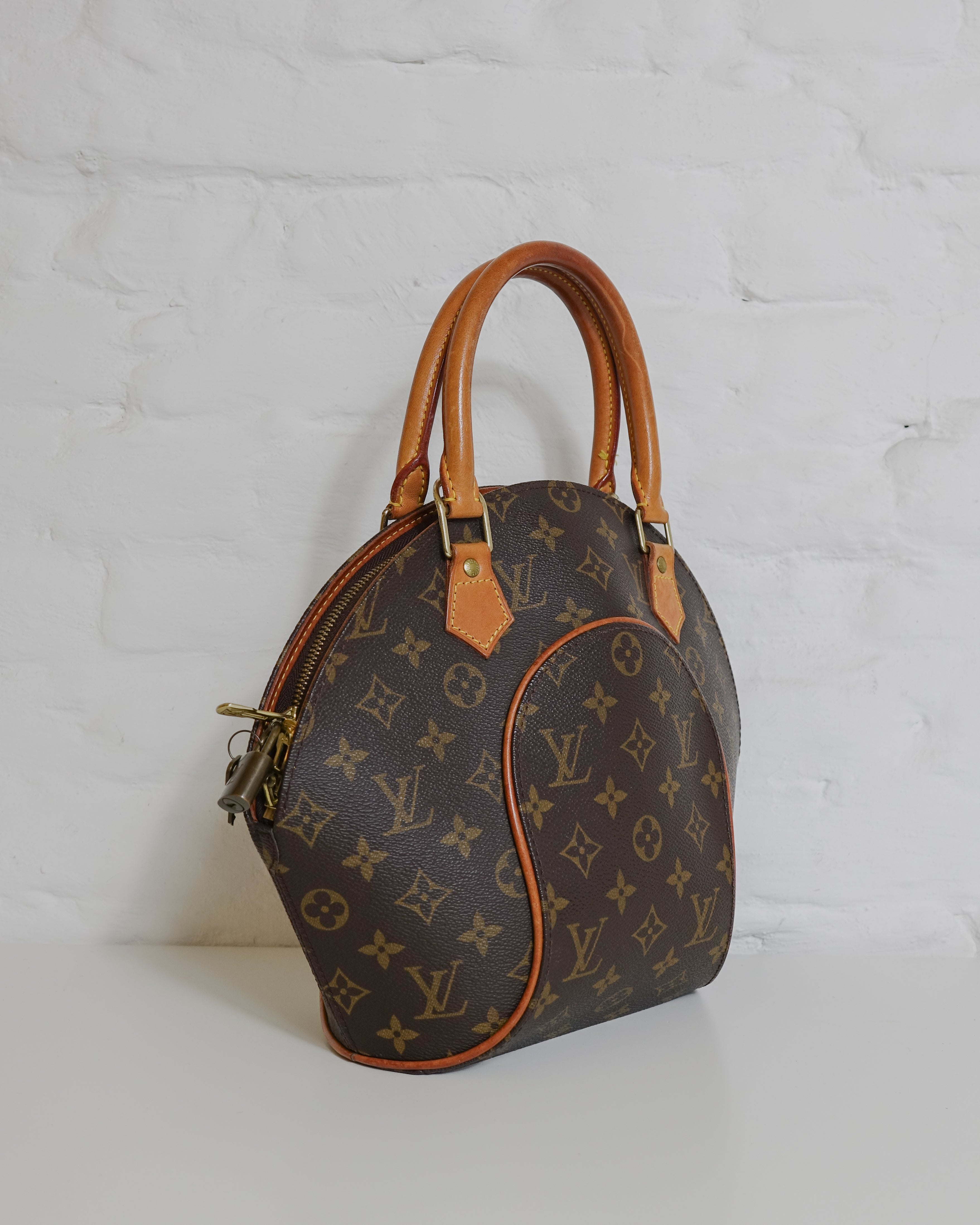 Louis Vuitton Ellipse PM monogram Lola Collective