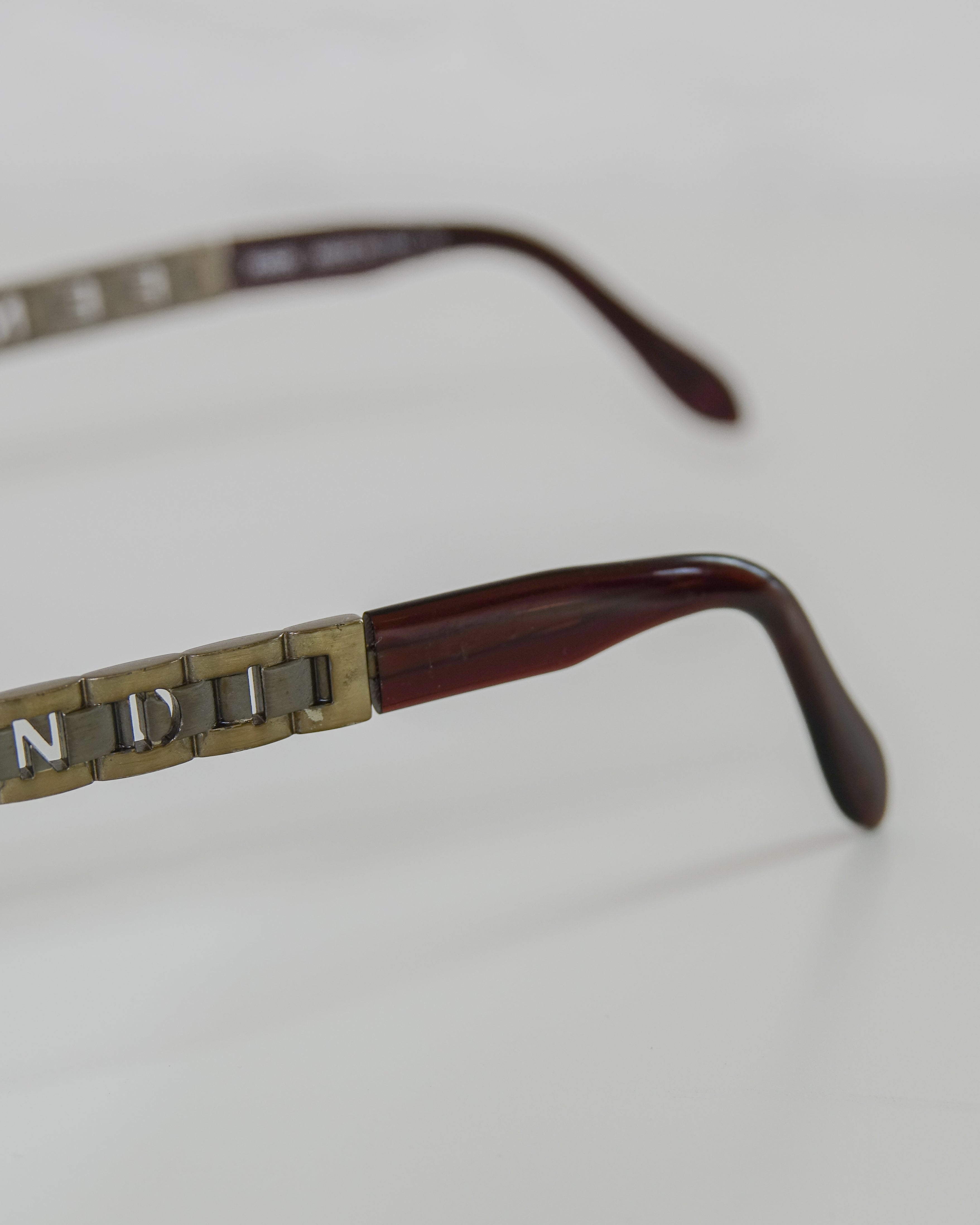 Fendi lunettes solaires Lola Collective