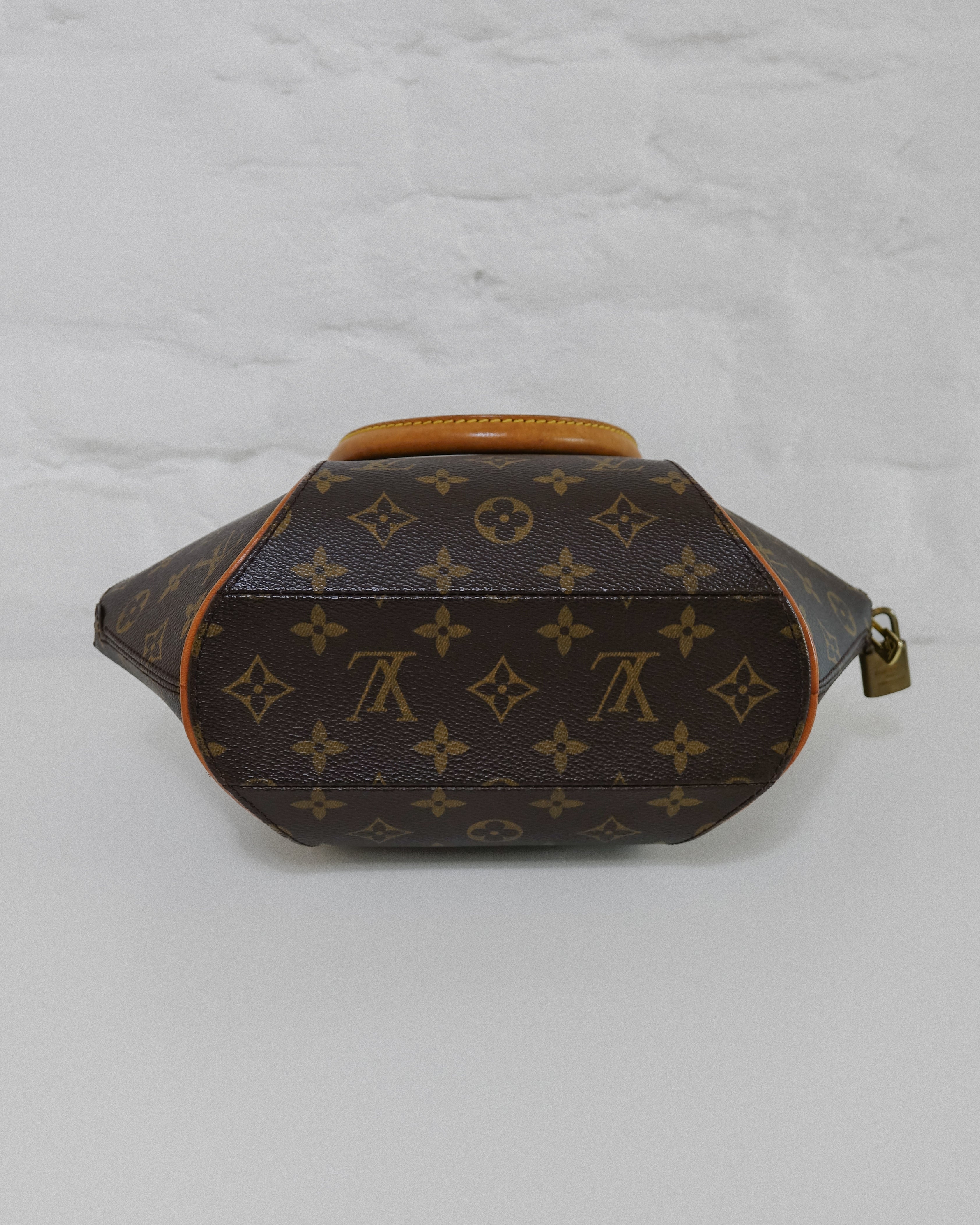 Louis Vuitton Ellypse PM monogram Lola collective