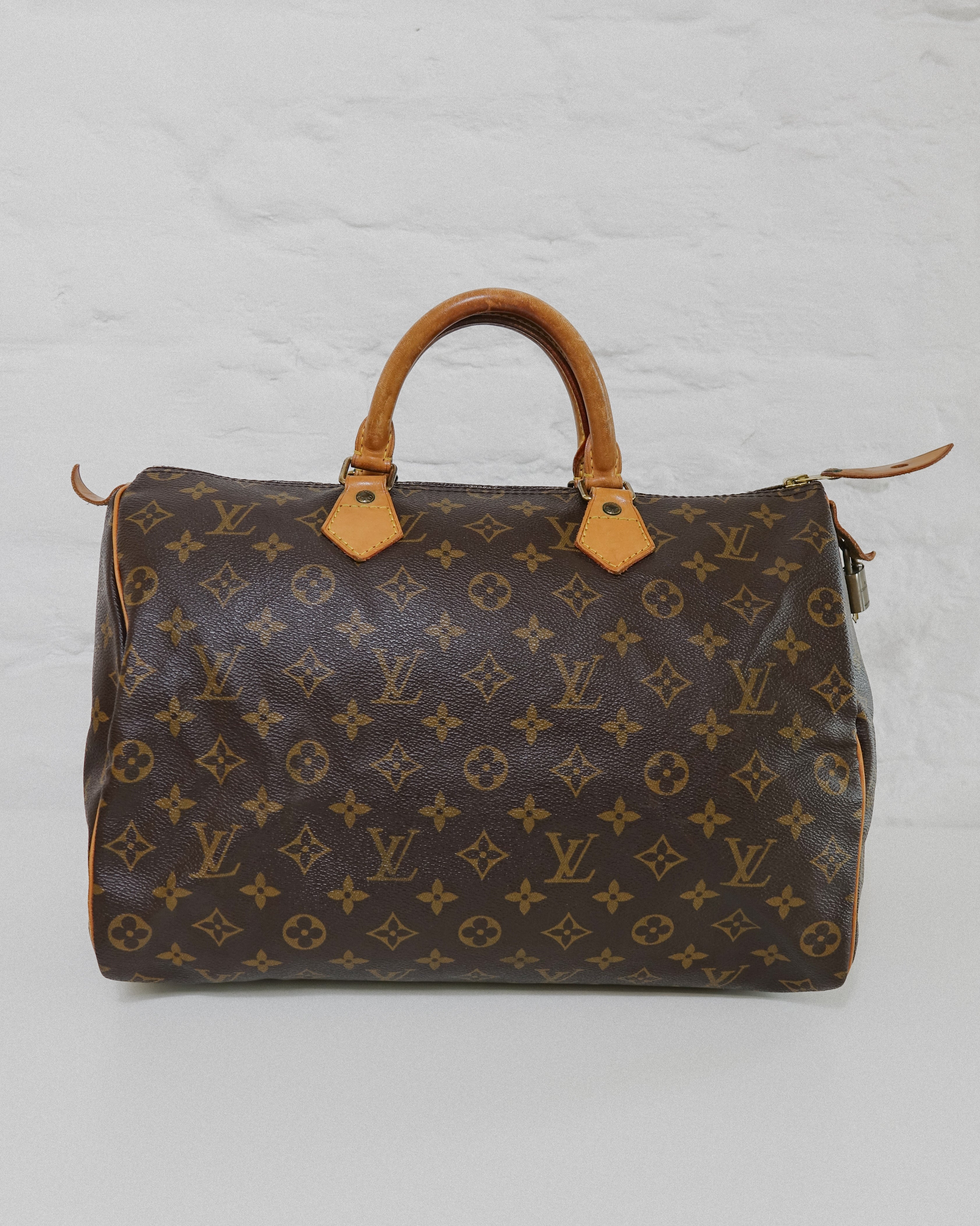 Louis Vuitton Speedy 35 monogram Lola Collective