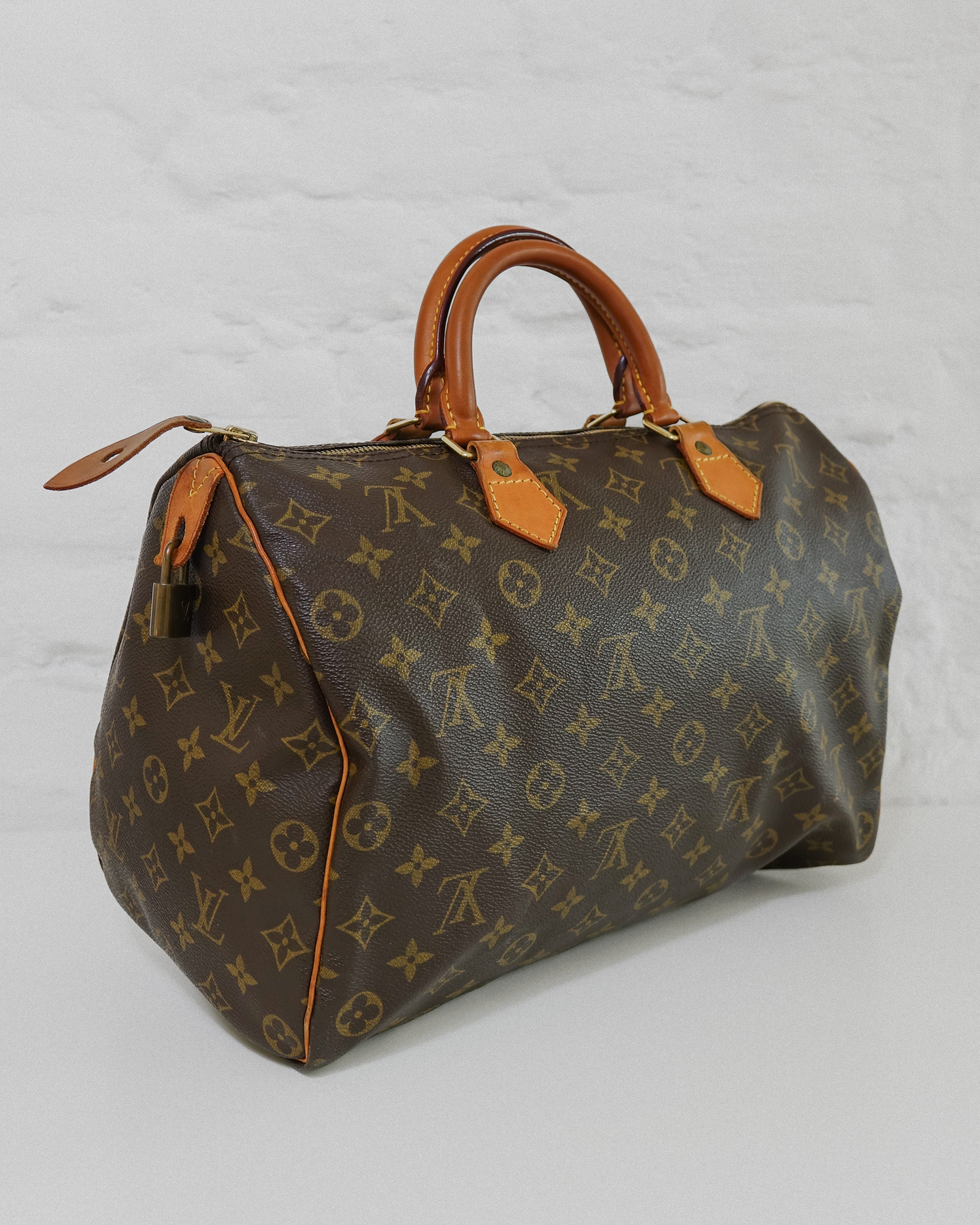 Louis Vuitton Speedy 35 monogram Lola Collective