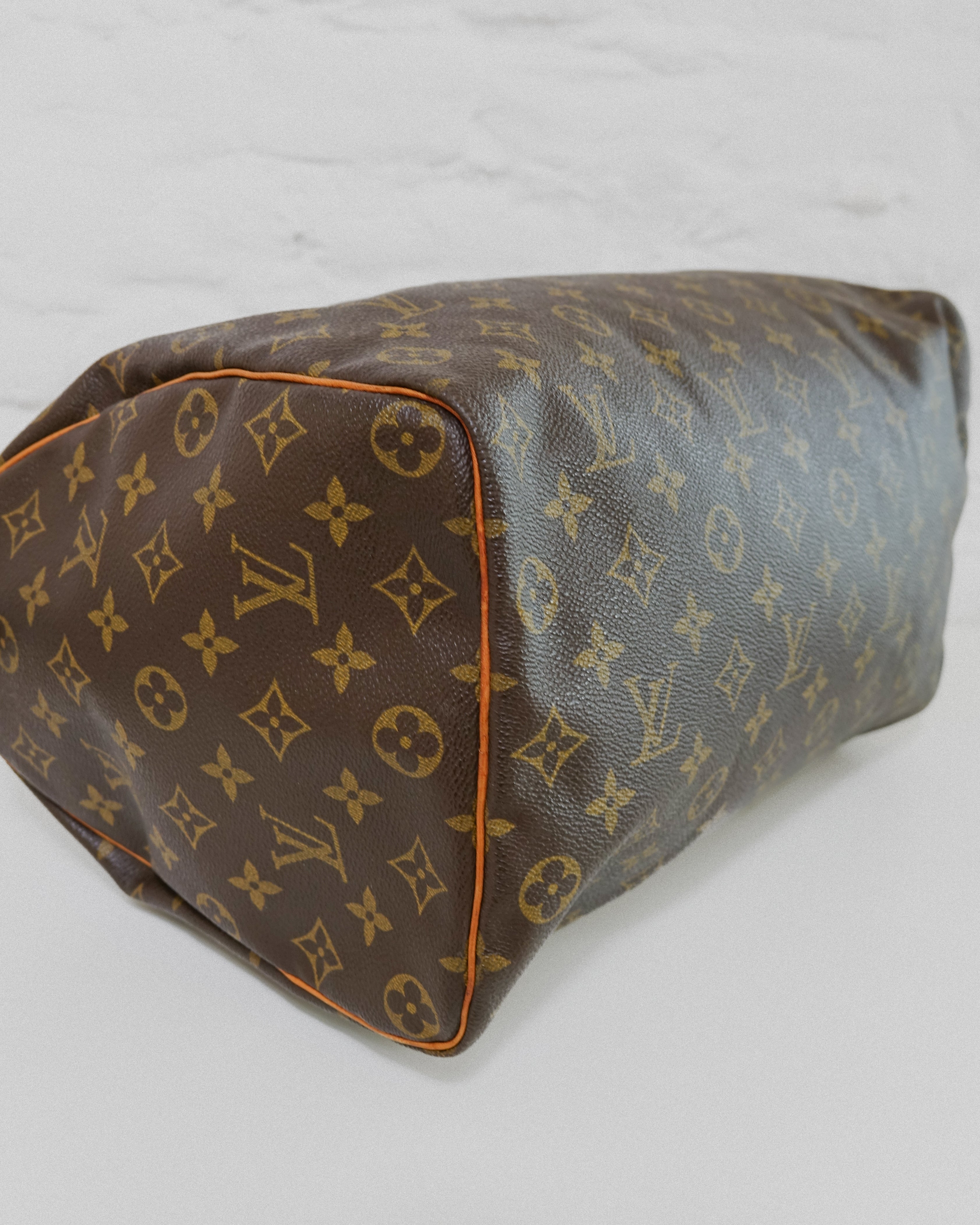 Louis Vuitton Speedy 35 monogram Lola Collective