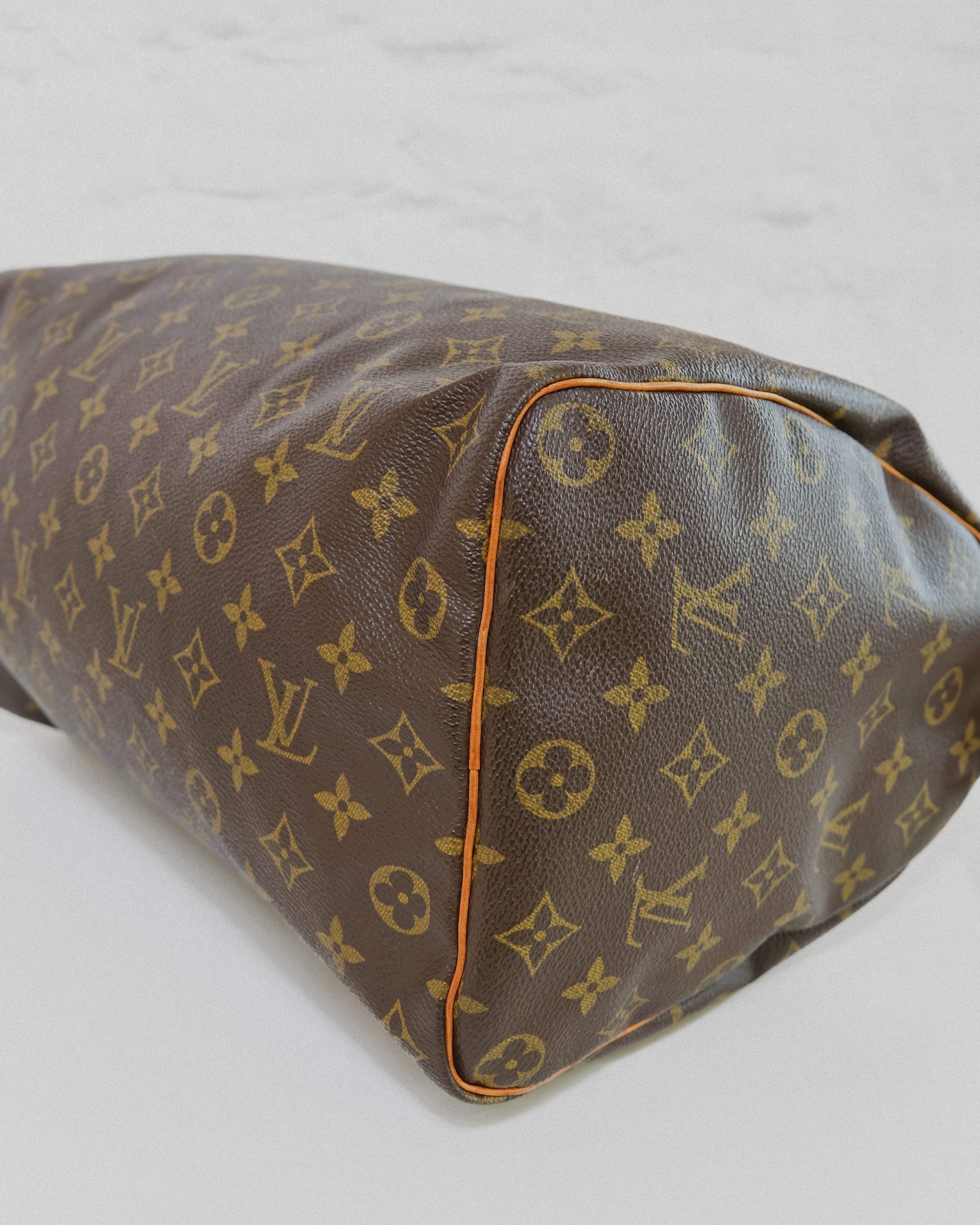 Louis Vuitton Speedy 35 monogram Lola Collective