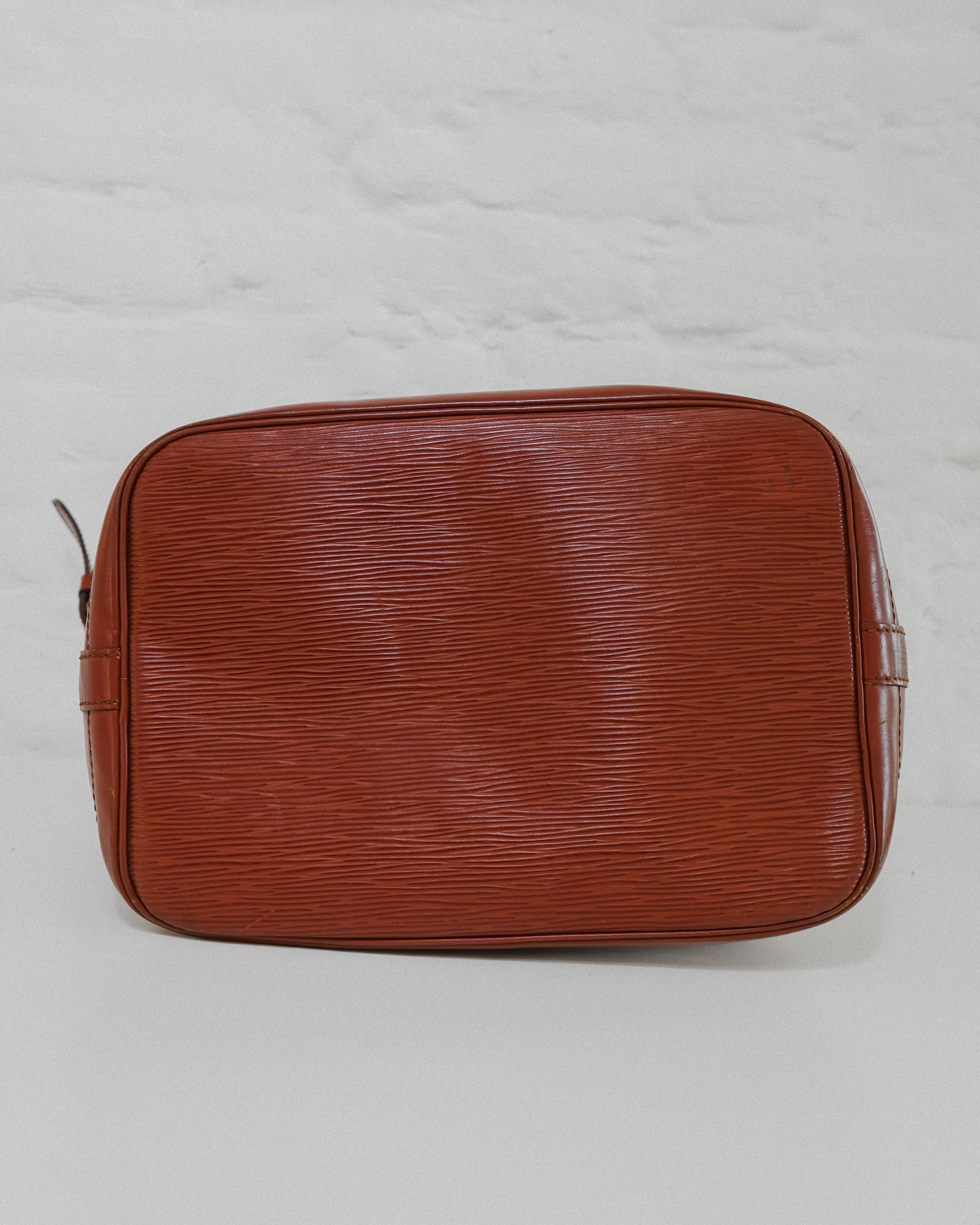 Louis Vuitton Noé GM épi marron Lola Collective