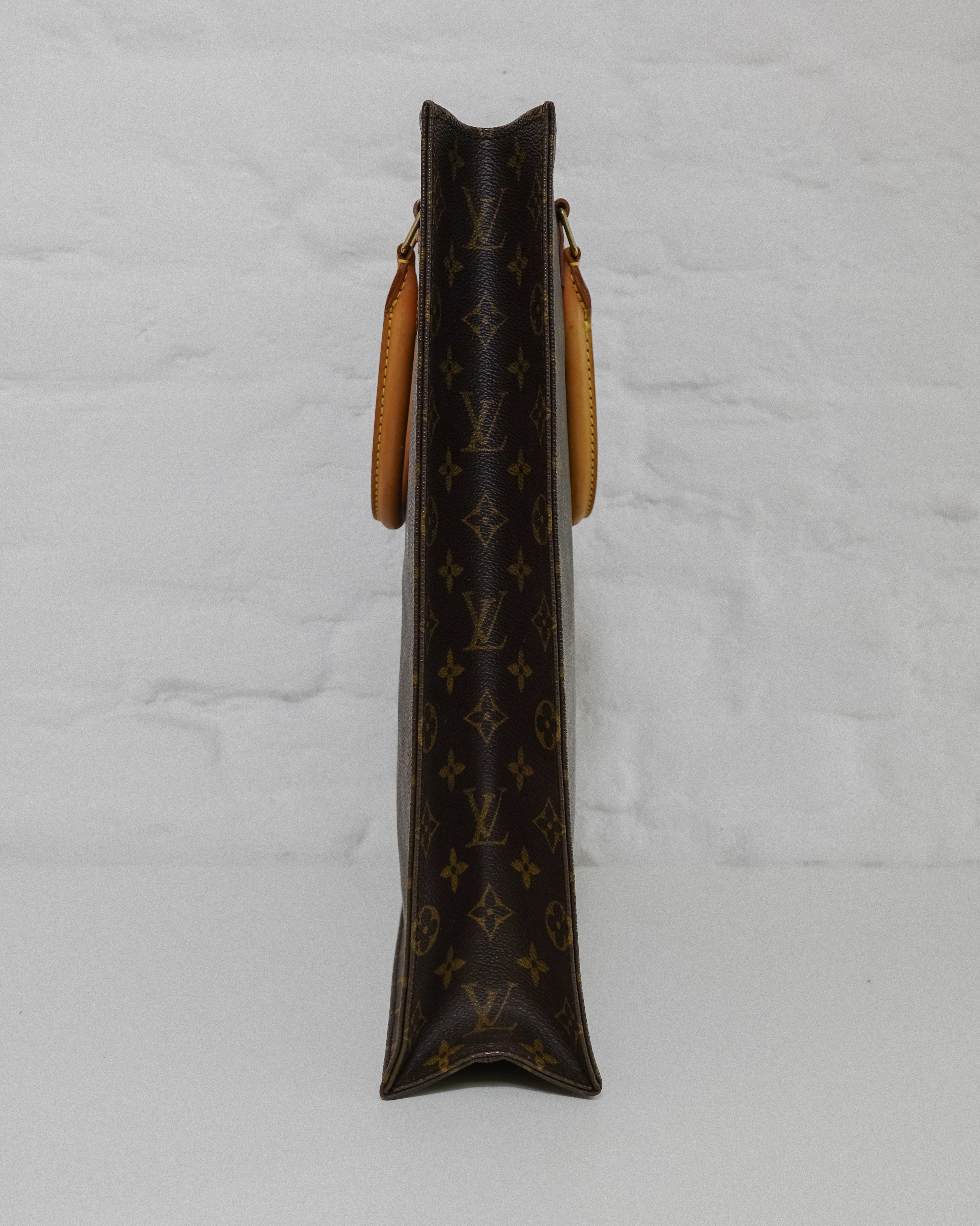 Louis Vuitton Le plat GM monogram Lola collective