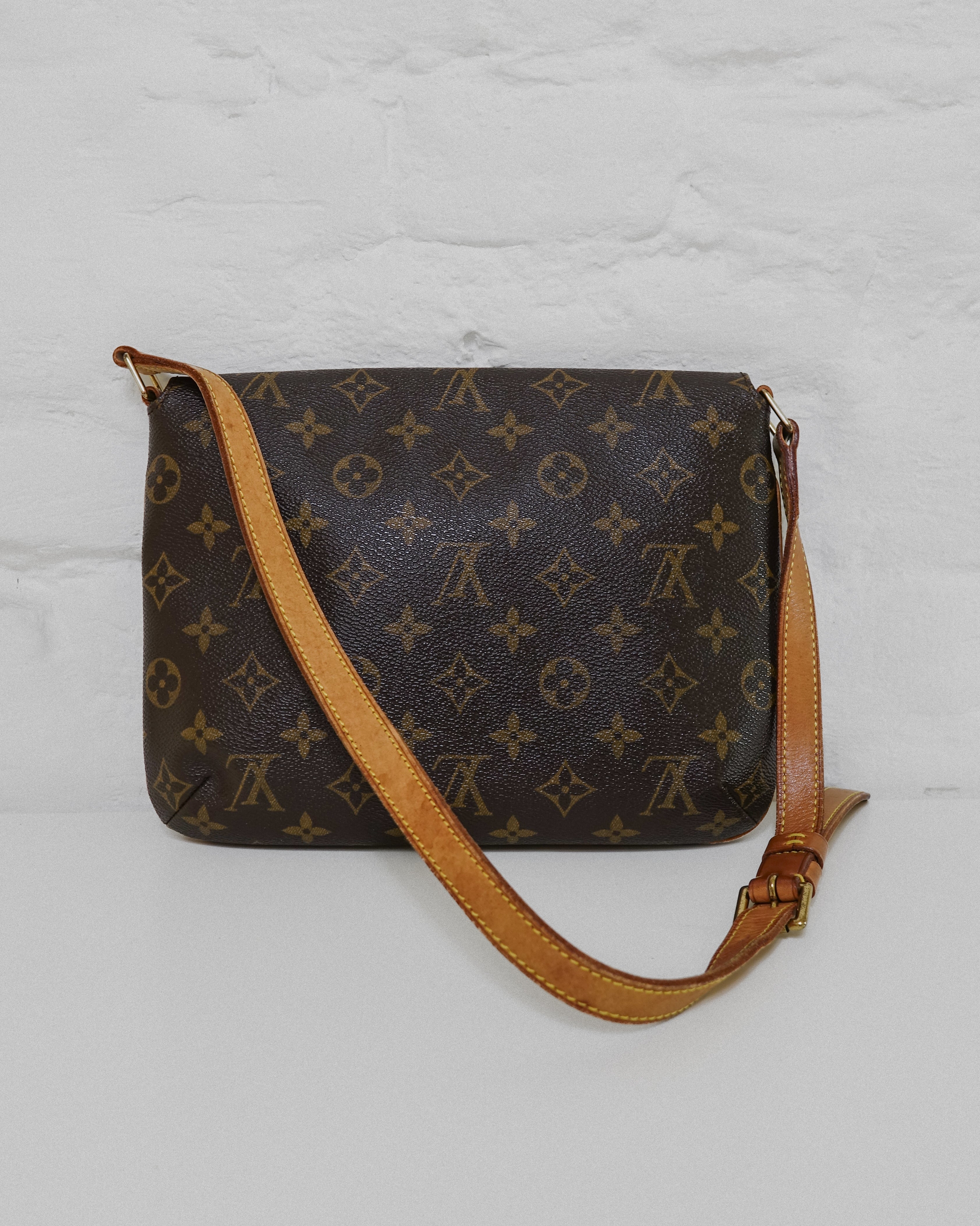Louis Vuitton Sac monogram épaule Lola collective