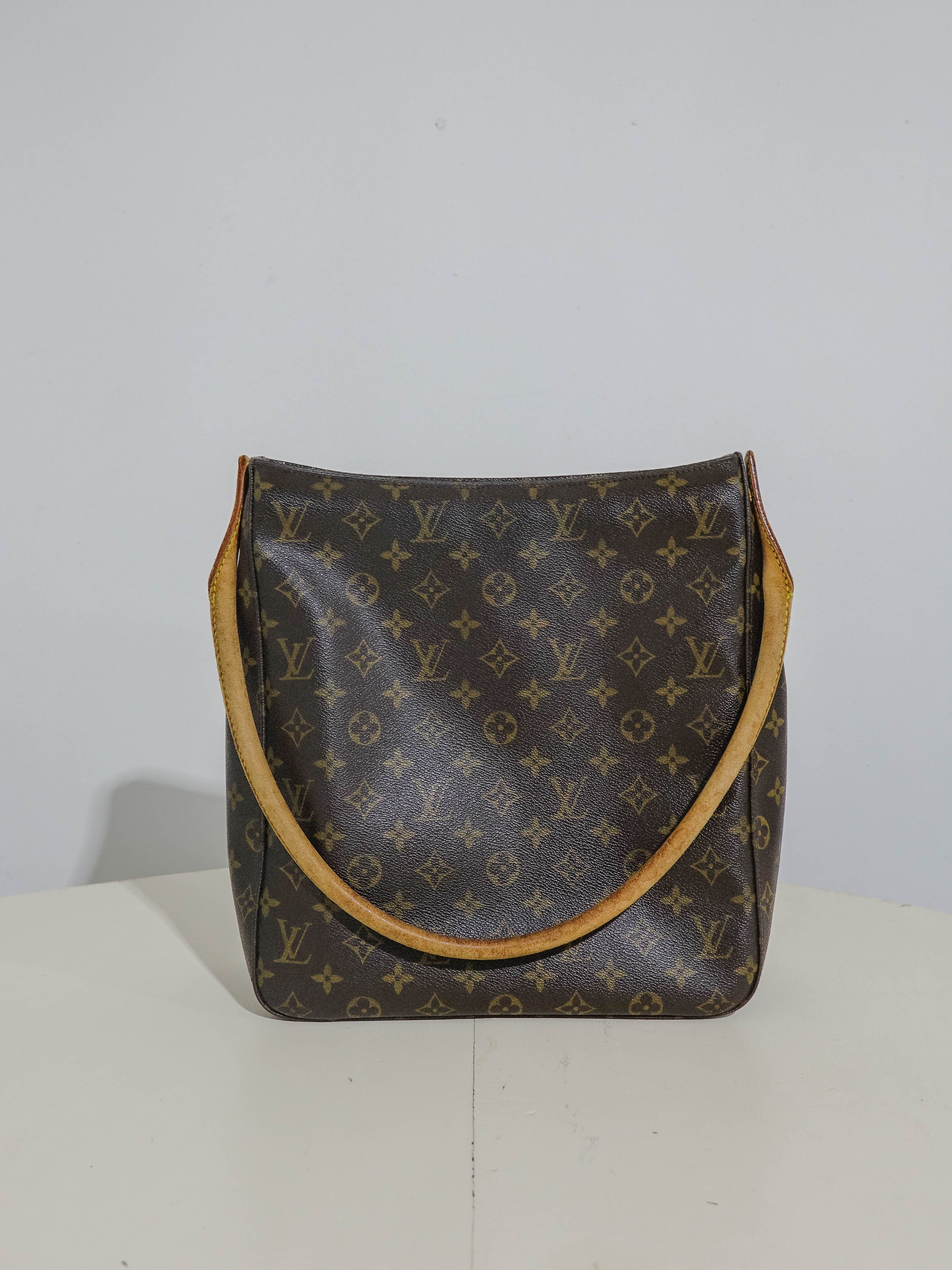 Sac LOUIS VUITTON Monogram Looping GM Shoulder Bag Lola Collective