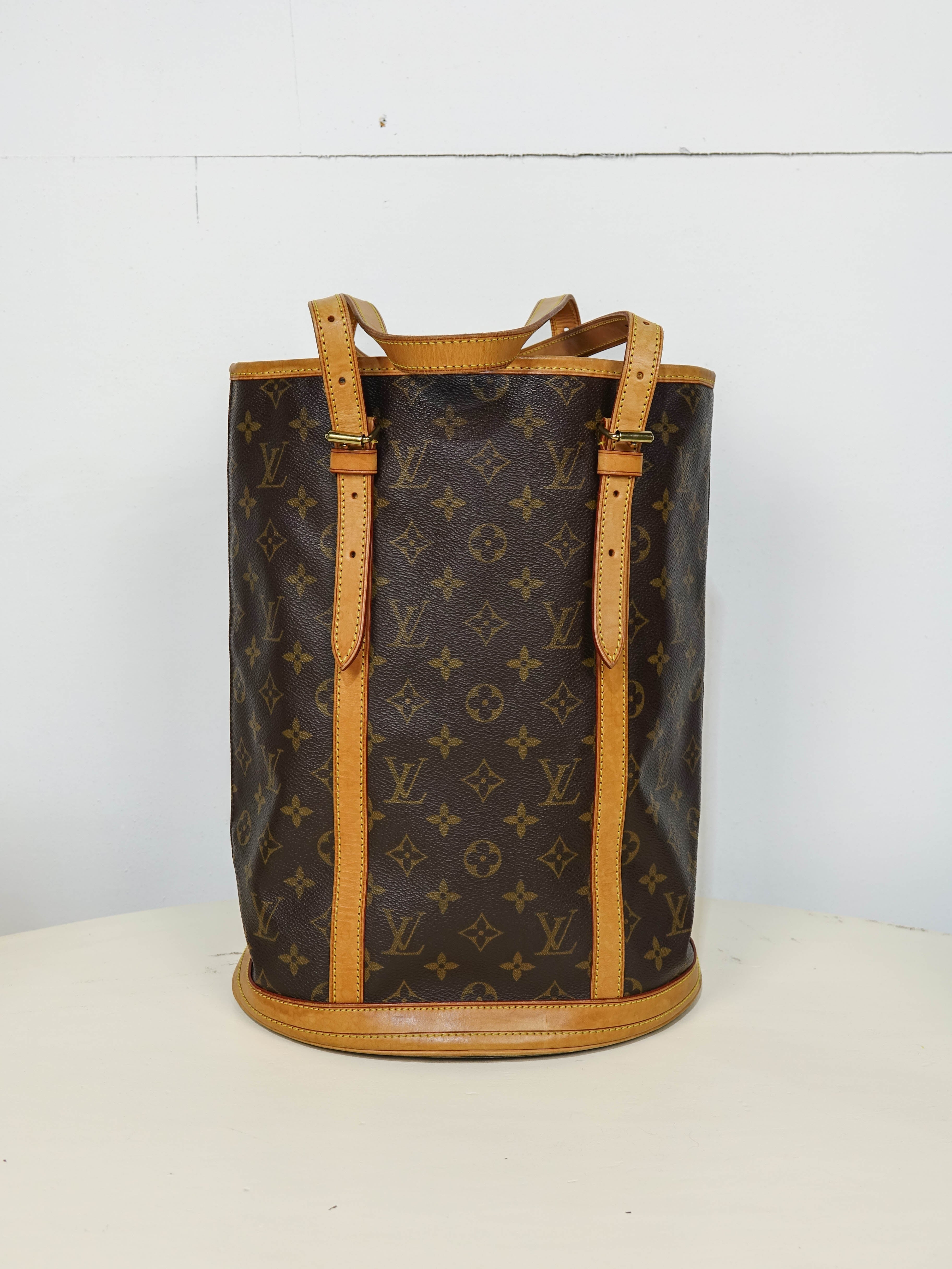 Louis Vuitton Bucket GM (FL0991) Lola Collective