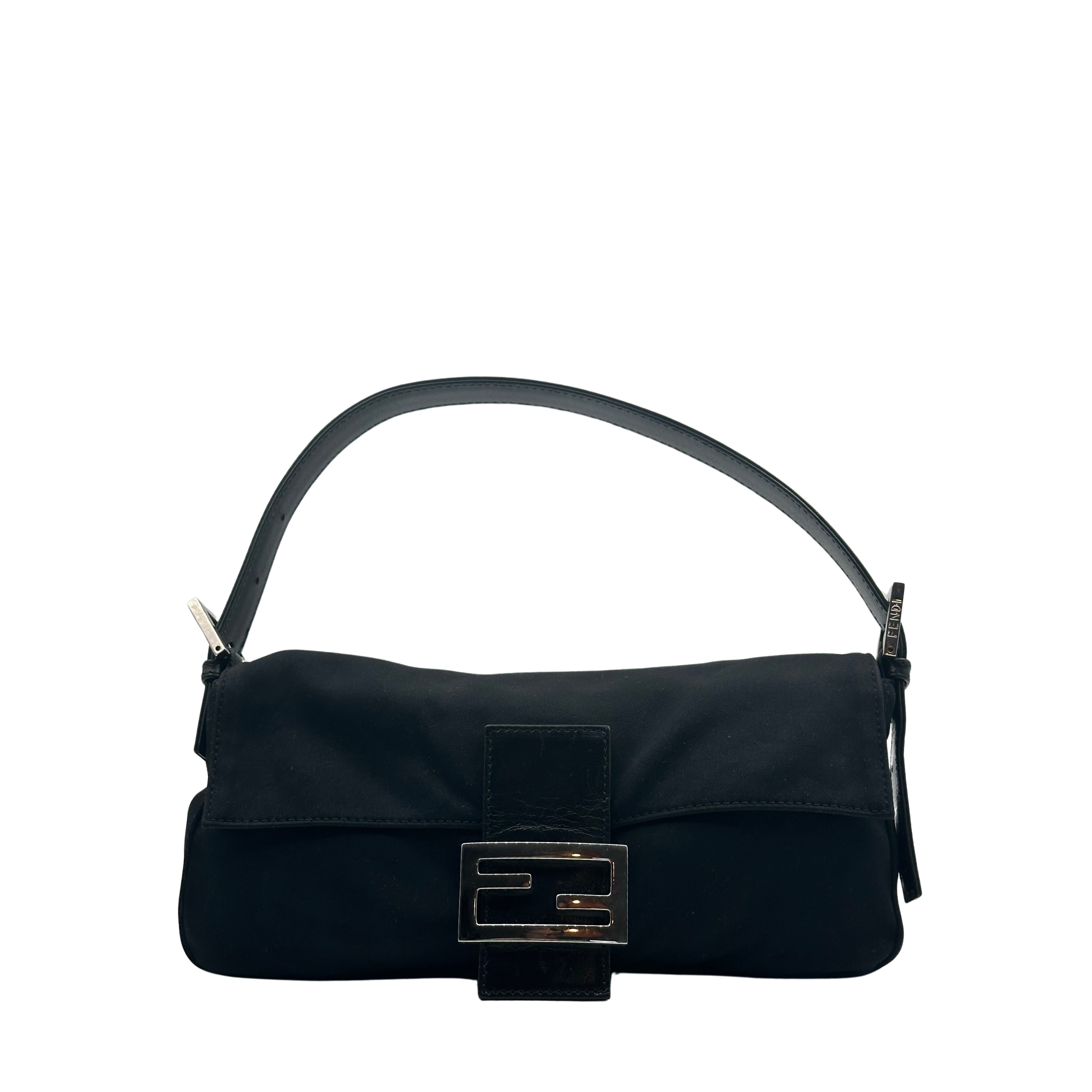 CLASSIC BAGUETTE - FENDI Lola Collective