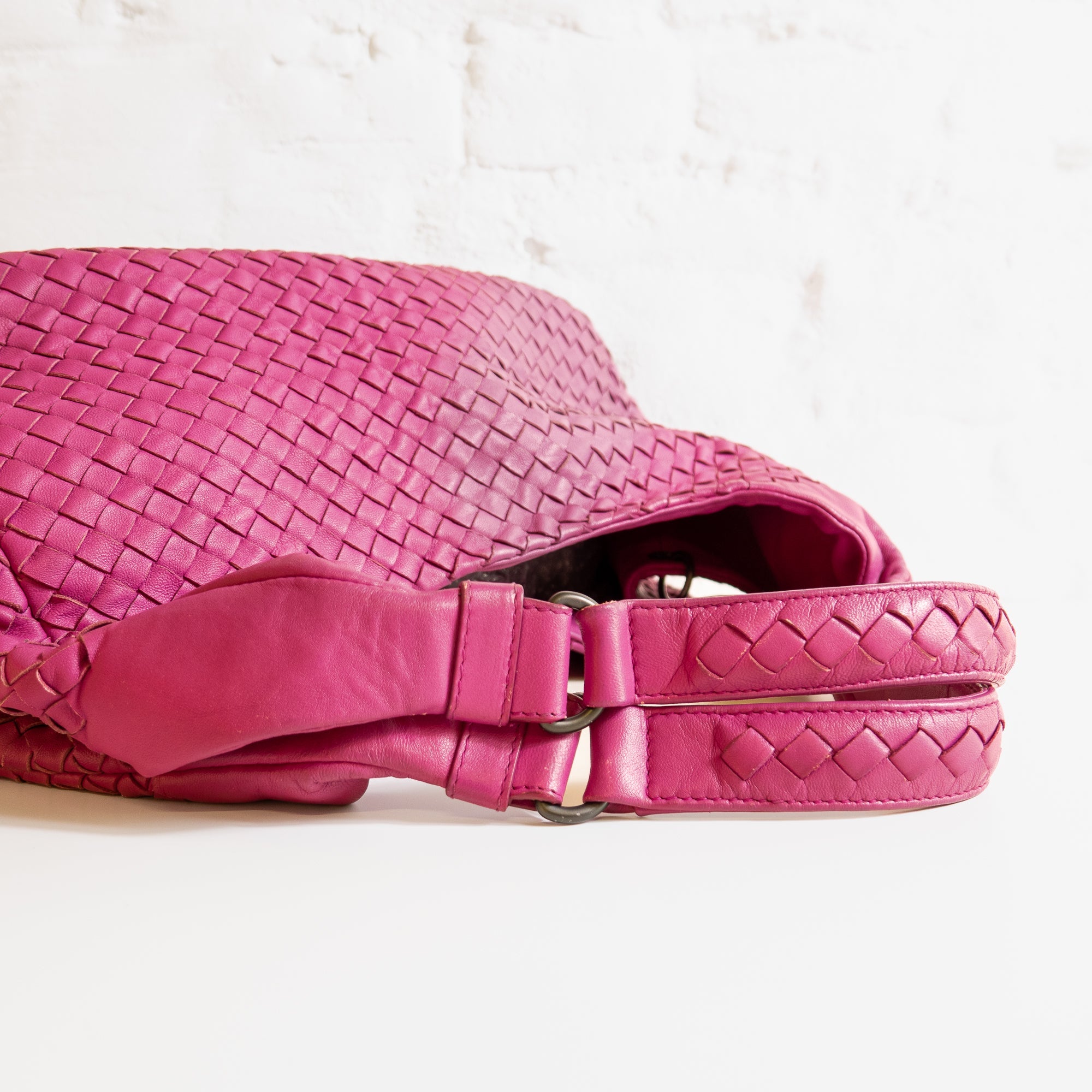Bottega Veneta Intrecciato hobo rose Lola Collective