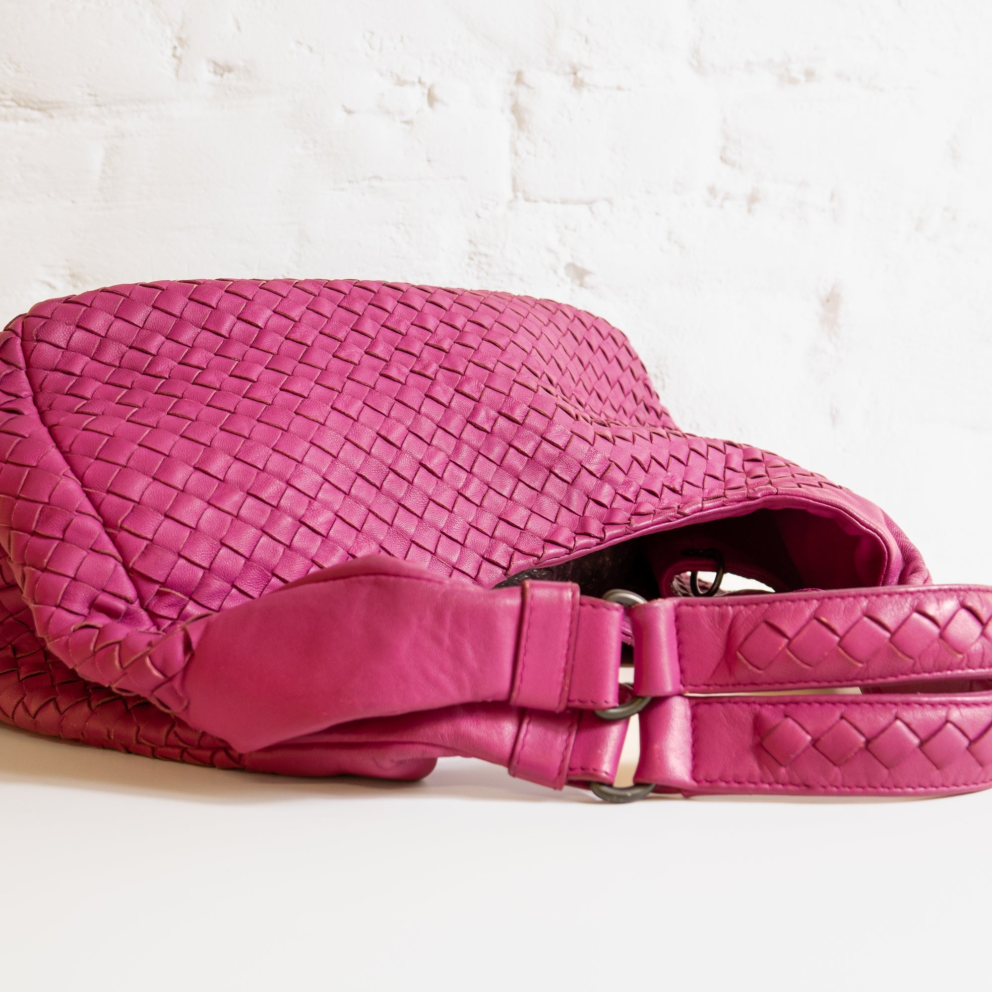 Bottega Veneta Intrecciato hobo rose Lola Collective