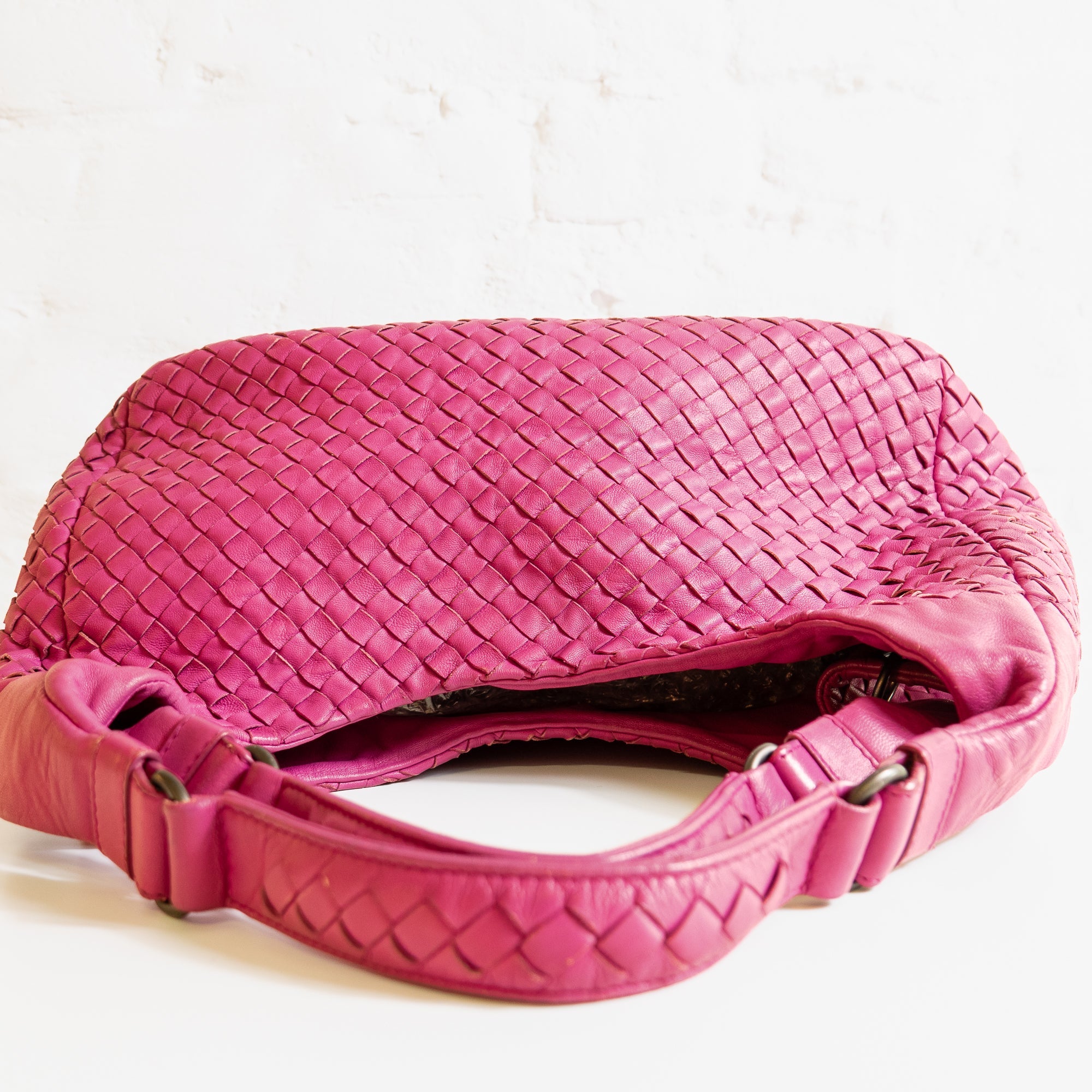 Bottega Veneta Intrecciato hobo rose Lola Collective
